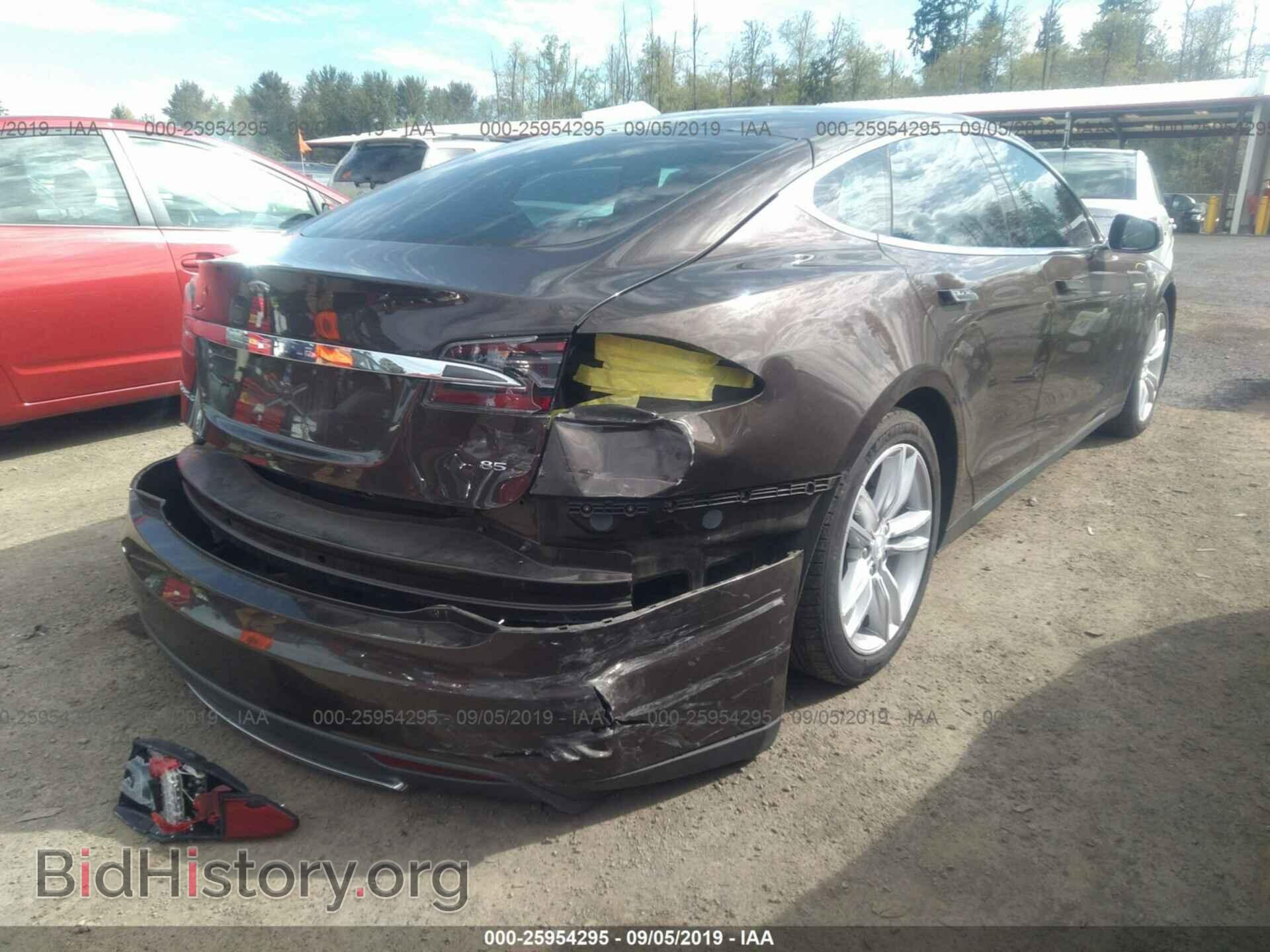 2013 TESLA MODEL S - VIN: 5YJSA1CN2DFP20345 - Фото 4