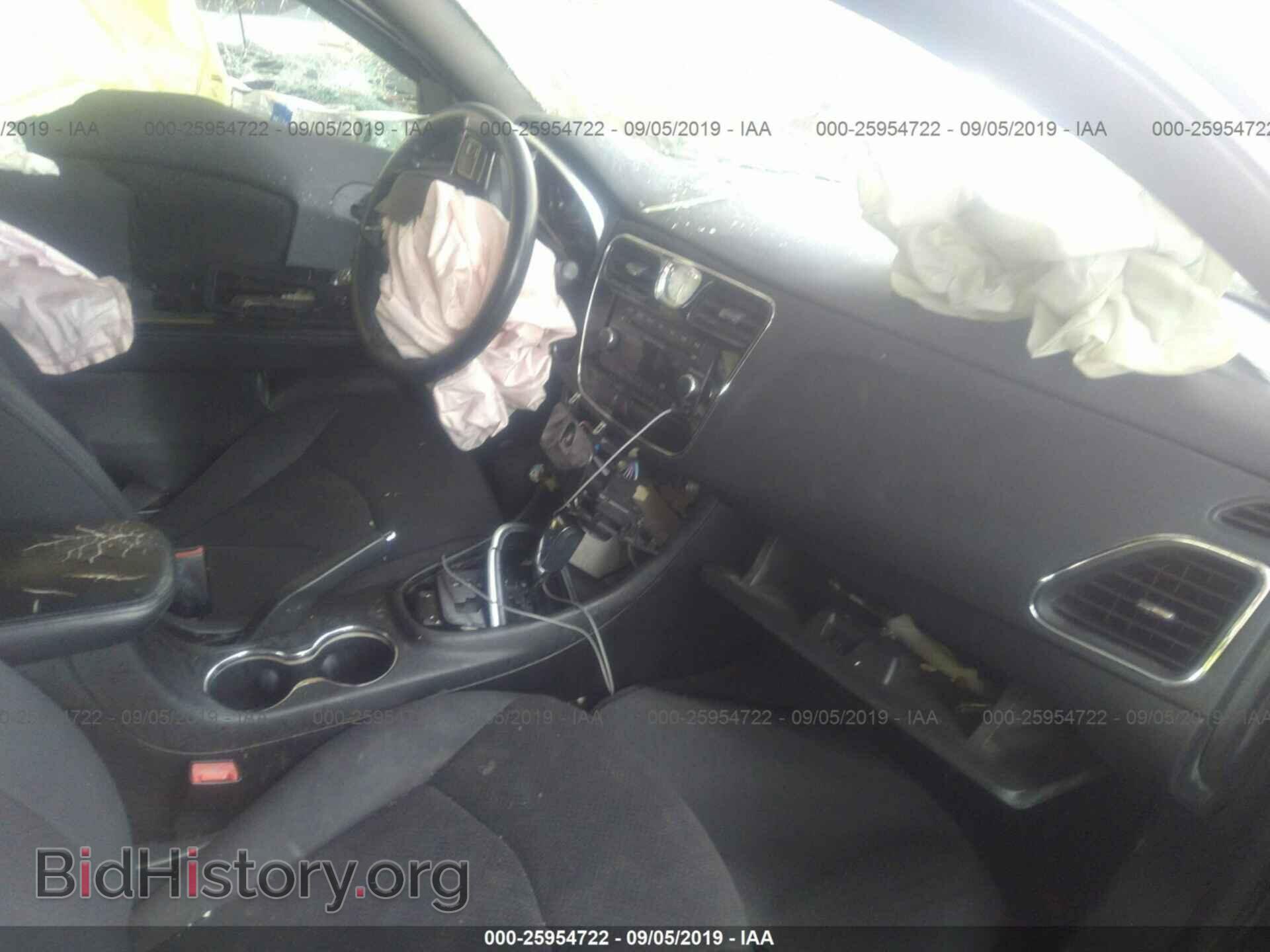 2012 CHRYSLER 200 - VIN: 1C3CCBAB4CN205283 - Photo 5
