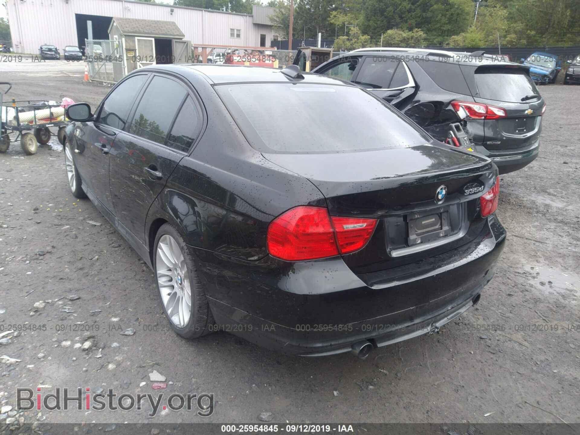 2010 BMW 335 - VIN: WBAPN7C56AA779204 - Фото 3
