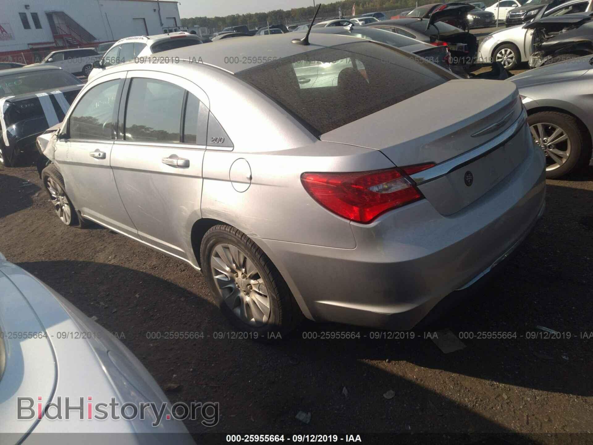 2012 CHRYSLER 200 - VIN: 1C3CCBAB2CN100886 - Фото 3