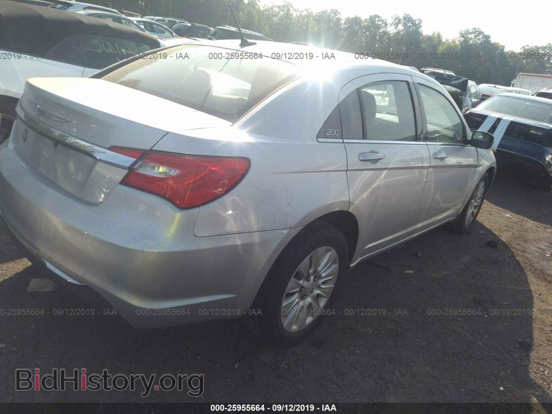 2012 CHRYSLER 200 - VIN: 1C3CCBAB2CN100886 - Фото 4