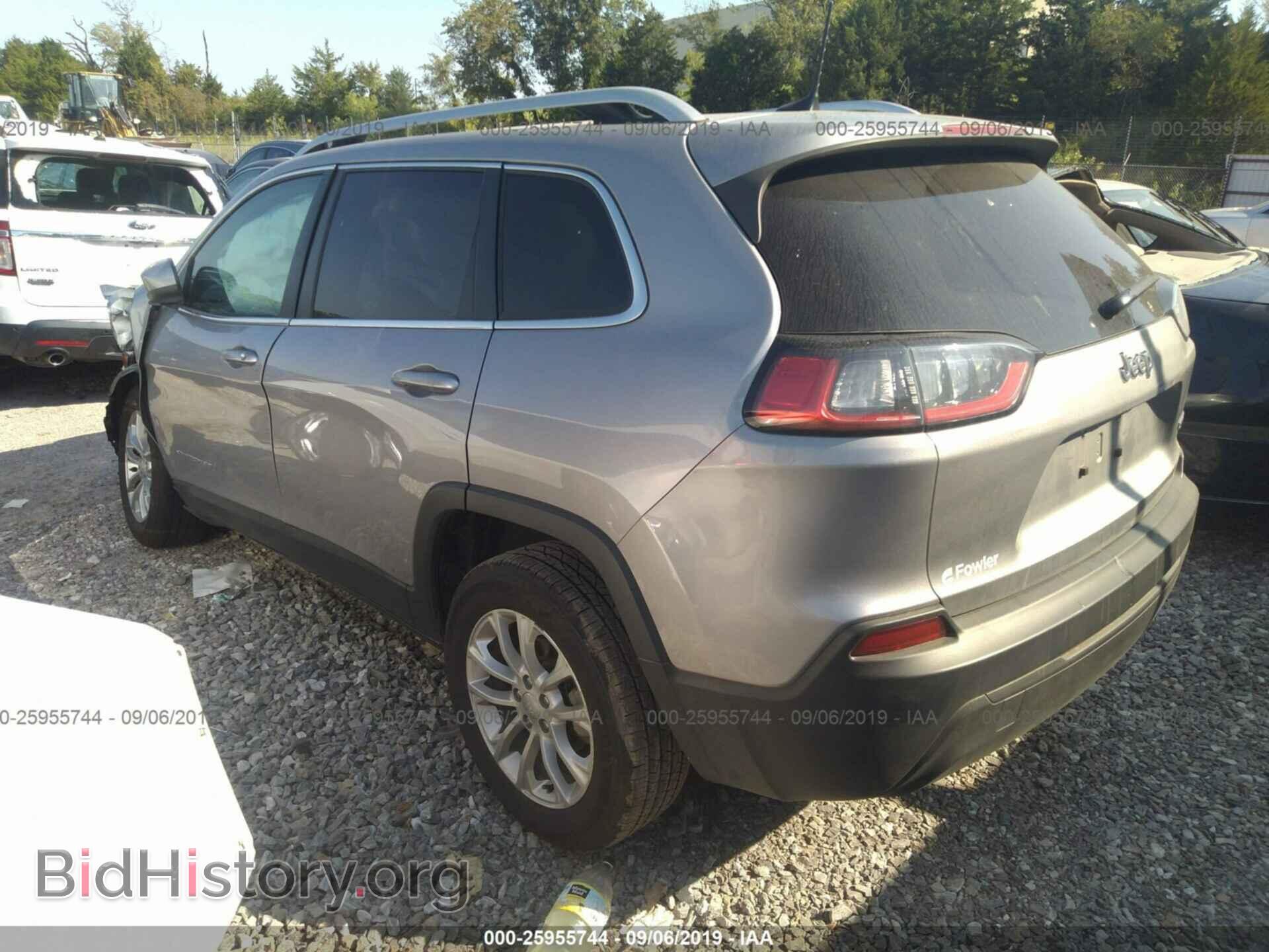 2019 JEEP CHEROKEE - VIN: 1C4PJLCB4KD358949 - Фото 3