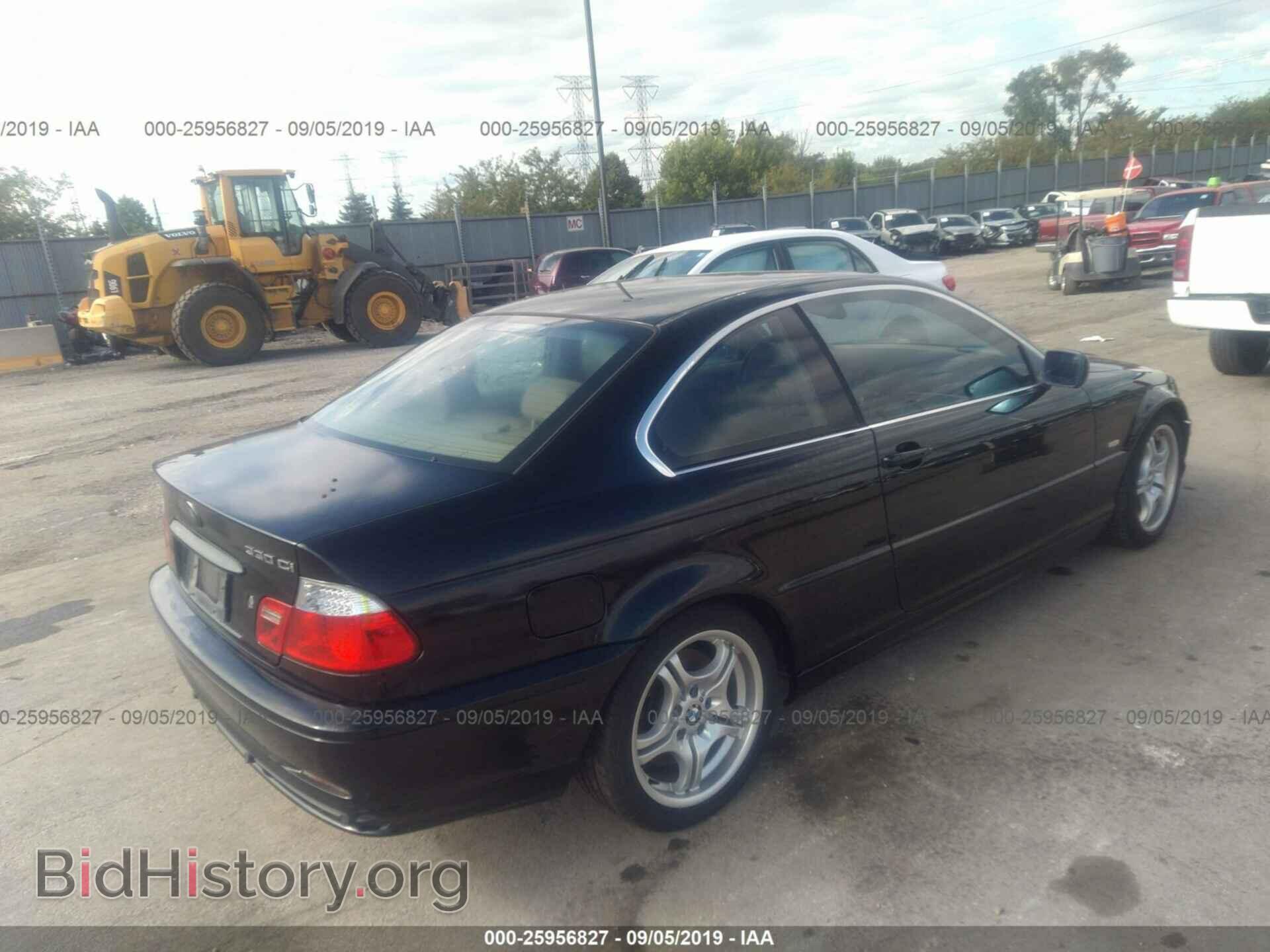 2003 BMW 330 - VIN: WBABN53473JU29007 - Photo 4