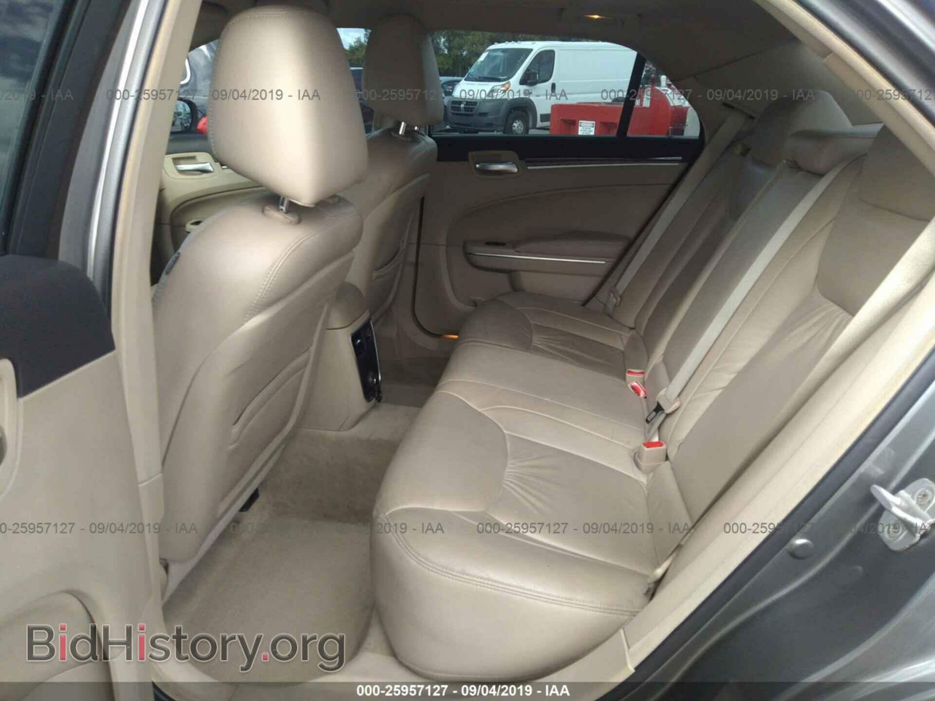2011 CHRYSLER 300 - VIN: 2C3CA5CG6BH549737 - Фото 8