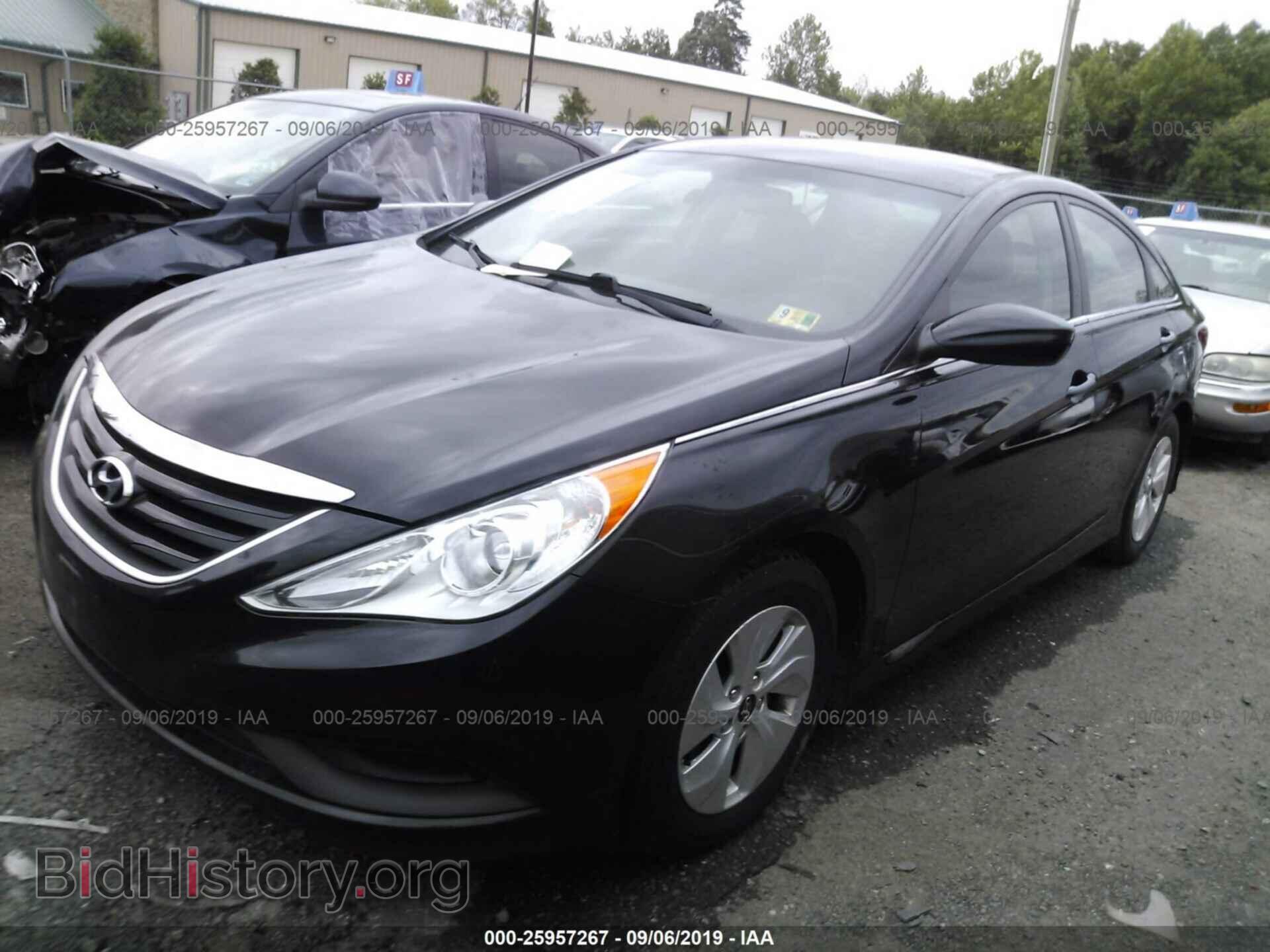 2014 HYUNDAI SONATA - VIN: 5NPEB4AC0EH825904 - Фото 2
