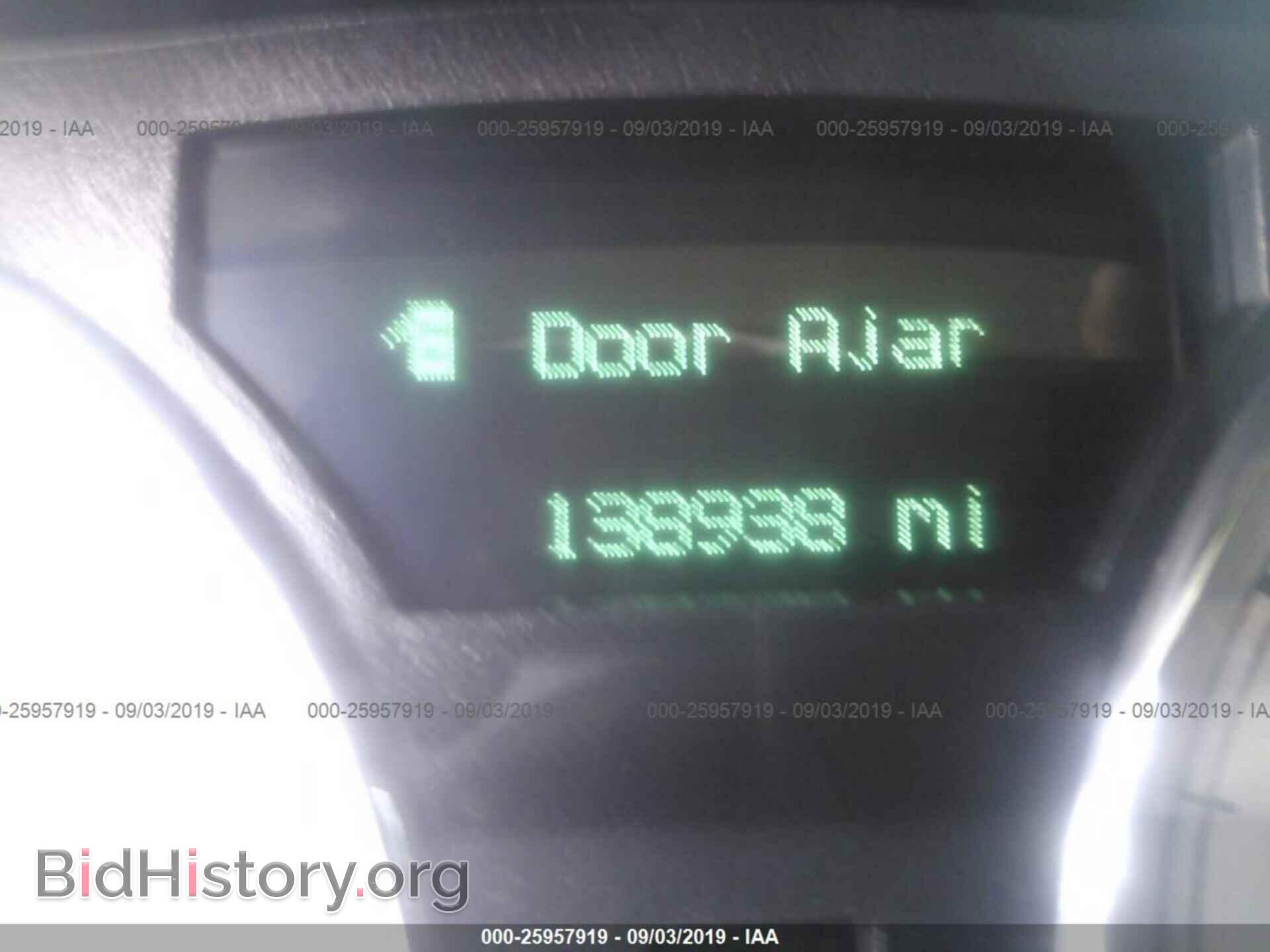 2005 CHRYSLER 300C - VIN: 2C3JA63H75H523089 - Фото 7