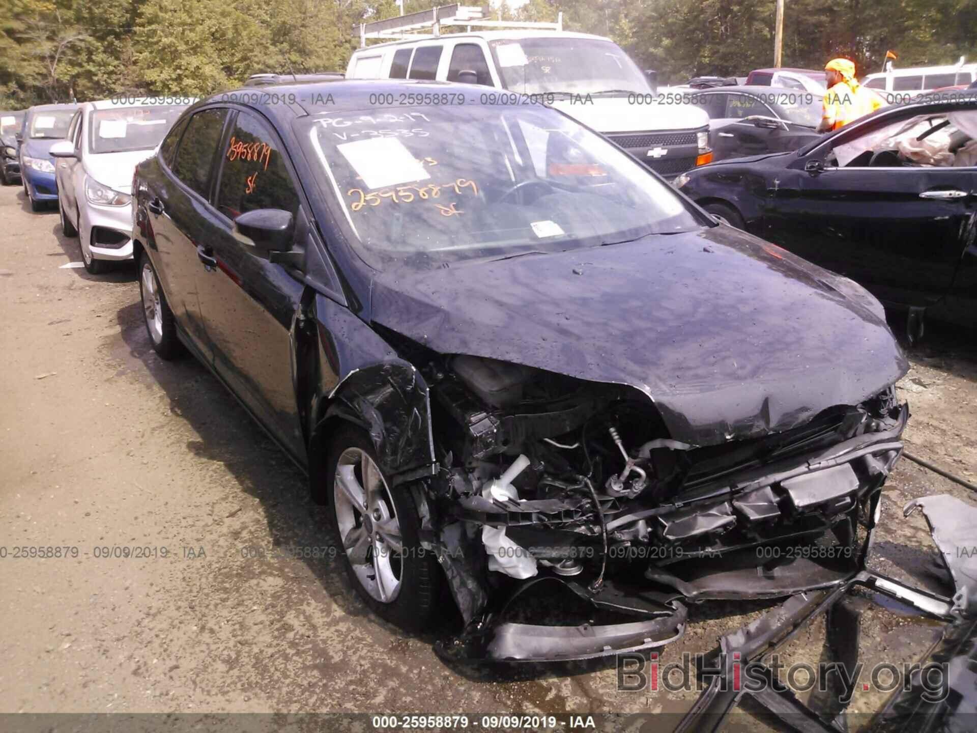 Photo 1FAHP3F2XCL473535 - FORD FOCUS 2012