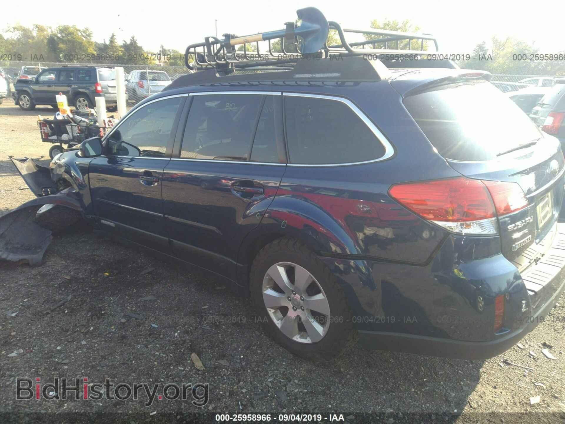 2011 SUBARU OUTBACK - VIN: 4S4BRBGC9B3385694 - Фото 3