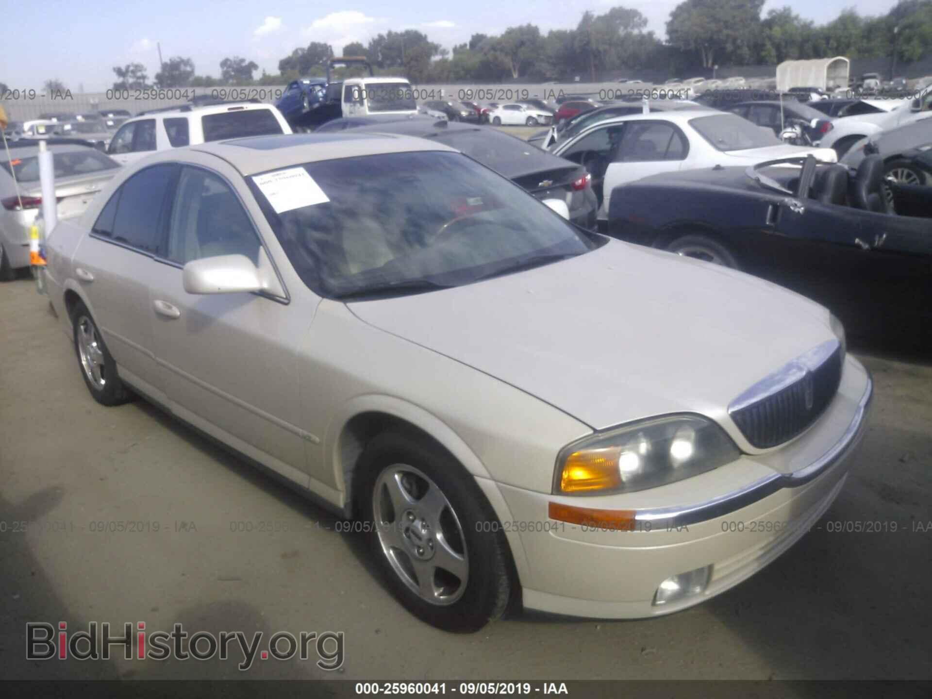 Фотография 1LNHM87A8YY926532 - LINCOLN LS 2000