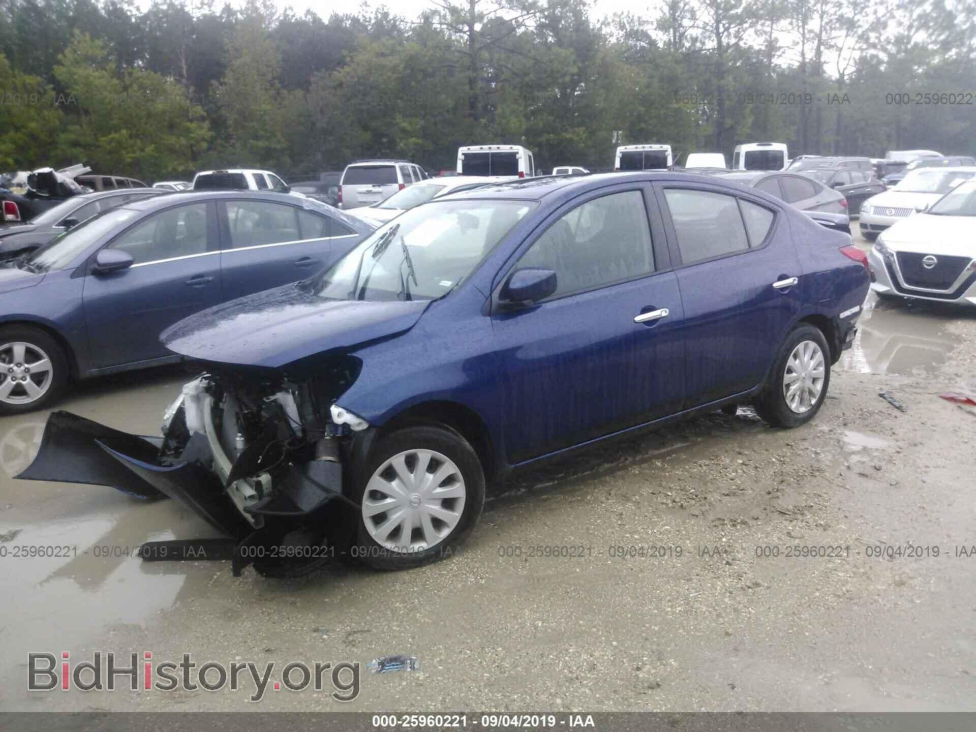 2019 NISSAN VERSA - VIN: 3N1CN7AP2KL815764 - Фото 2