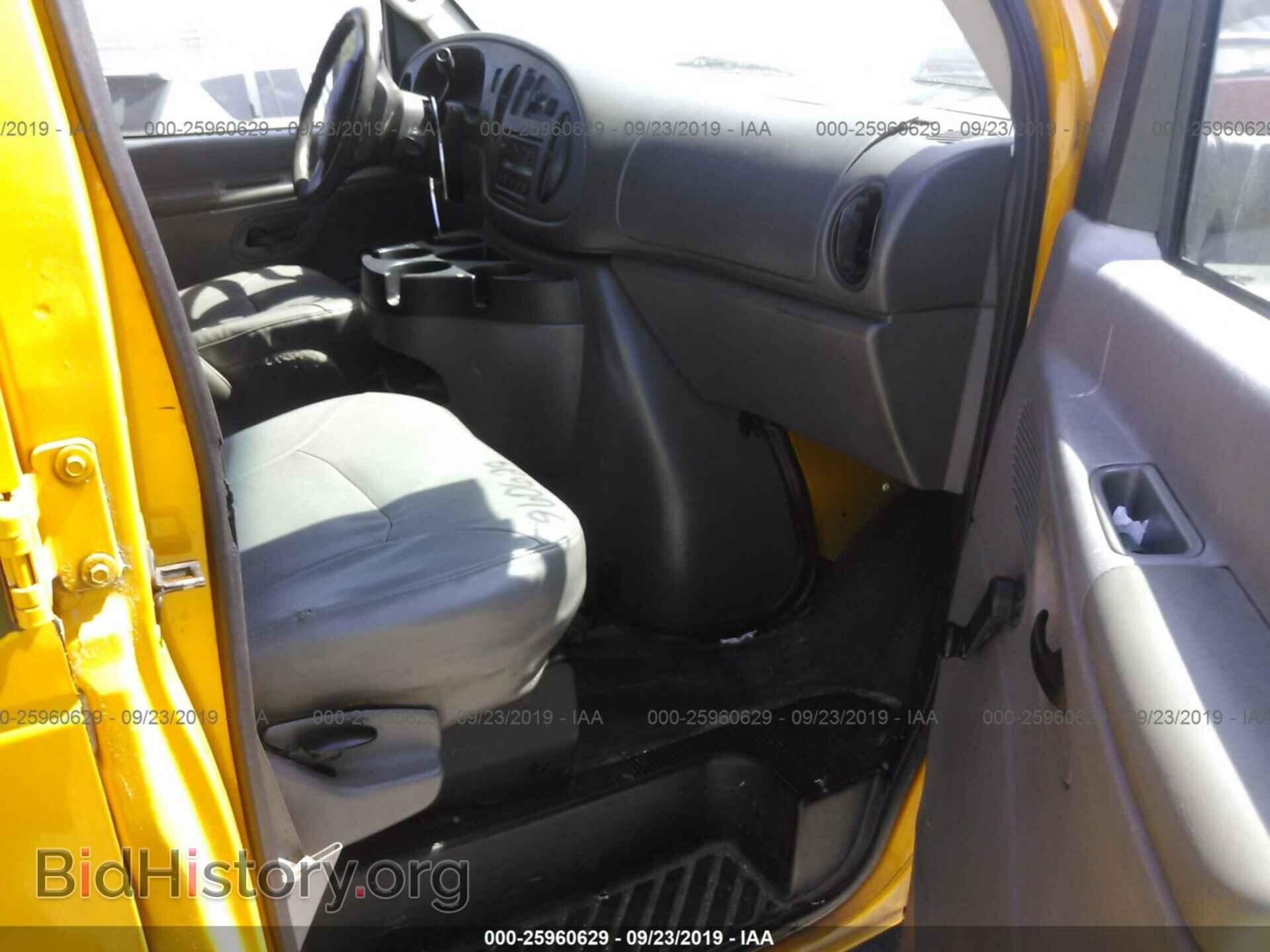 2006 FORD ECONOLINE - VIN: 1FTNE24L16DA57378 - Фото 5