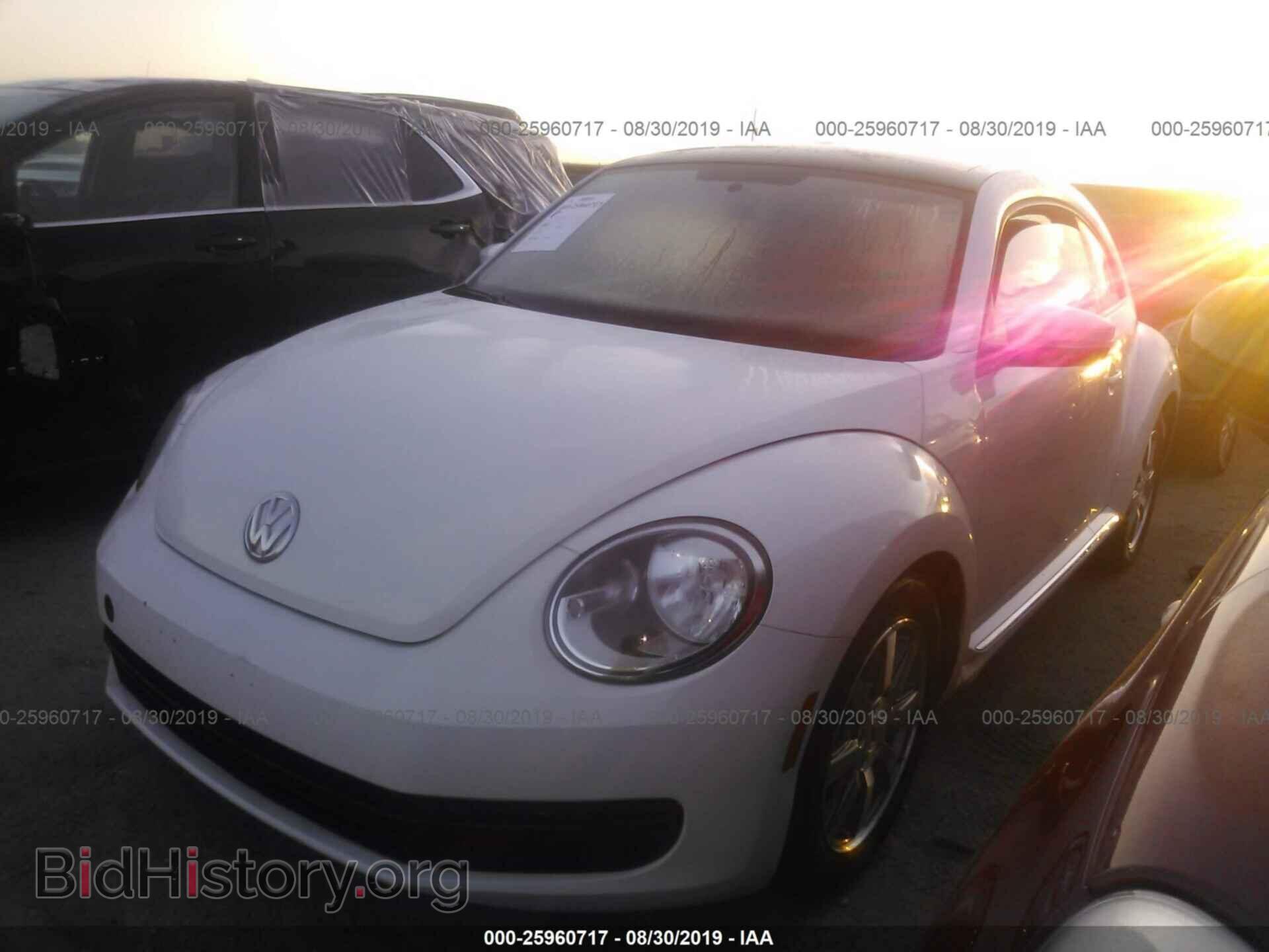 2012 VOLKSWAGEN BEETLE - VIN: 3VWJP7AT9CM634438 - Фото 2