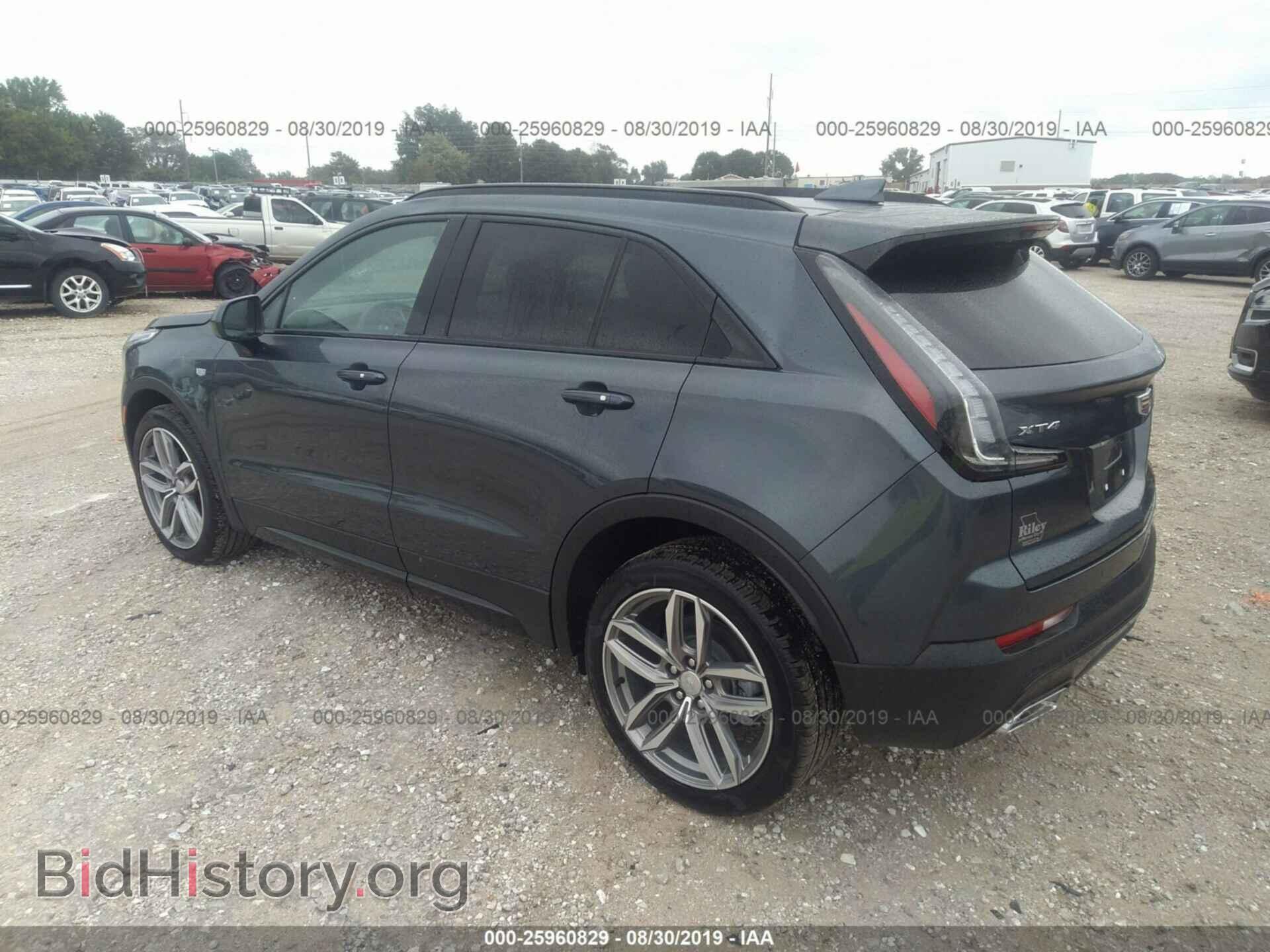 2019 CADILLAC XT4 - VIN: 1GYFZER45KF174028 - Фото 3