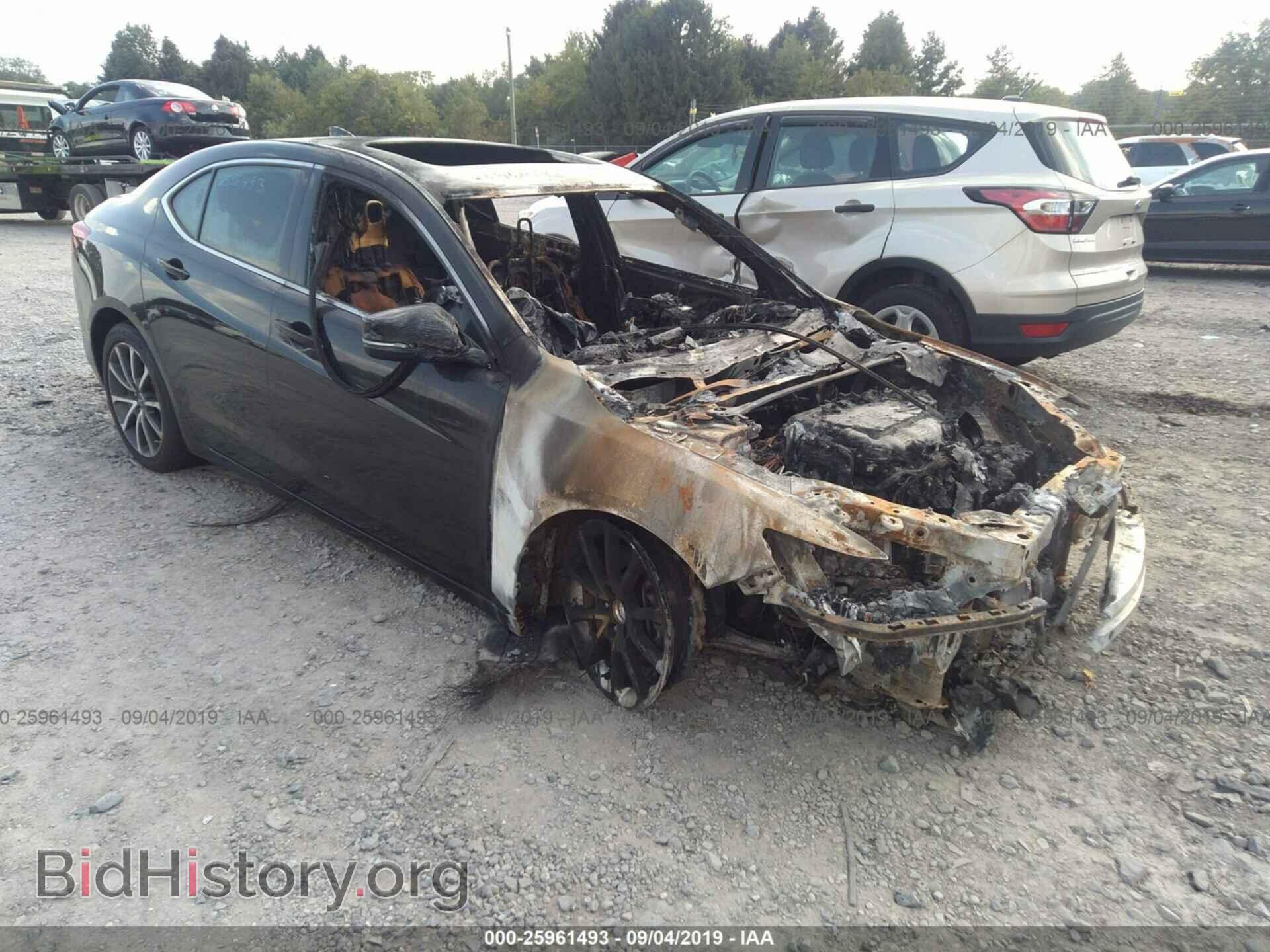 Фотография 19UUB2F35FA018457 - ACURA TLX 2015