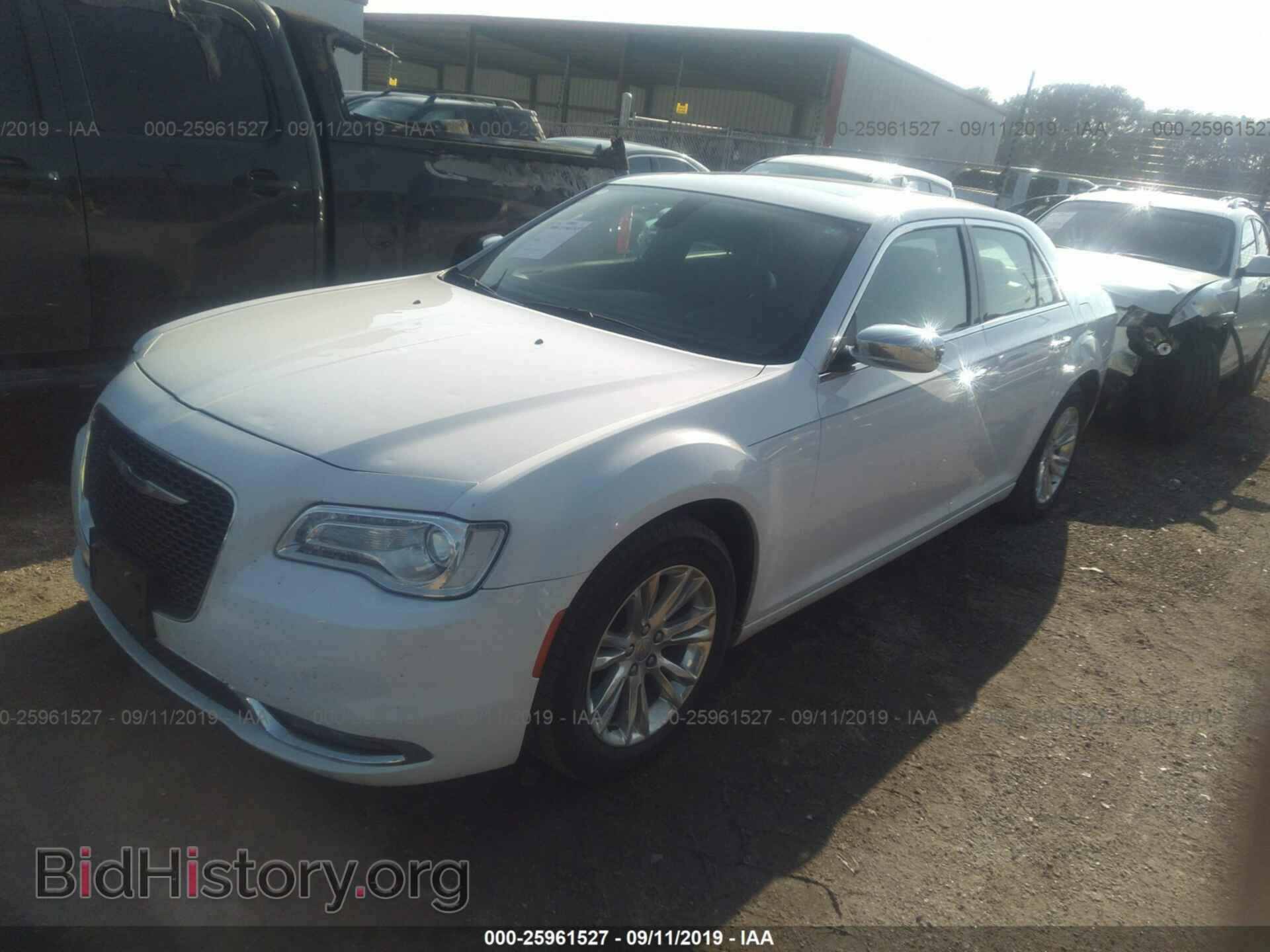 2016 CHRYSLER 300C - VIN: 2C3CCAEG9GH334361 - Photo 2