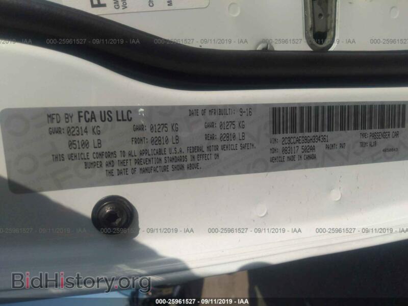 2016 Chrysler 300C (VIN 2C3CCAEG9GH334361) — photo 9 of 10