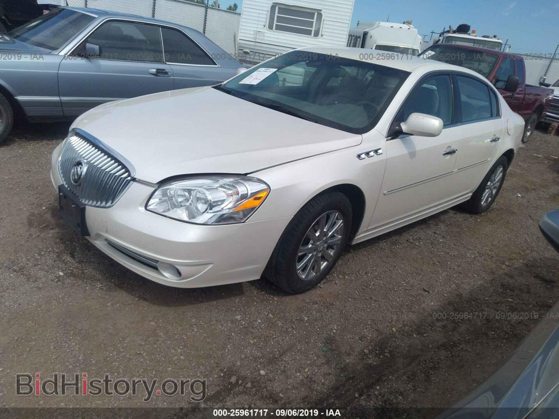 2011 BUICK LUCERNE - VIN: 1G4HJ5EM5BU147771 - Фото 2