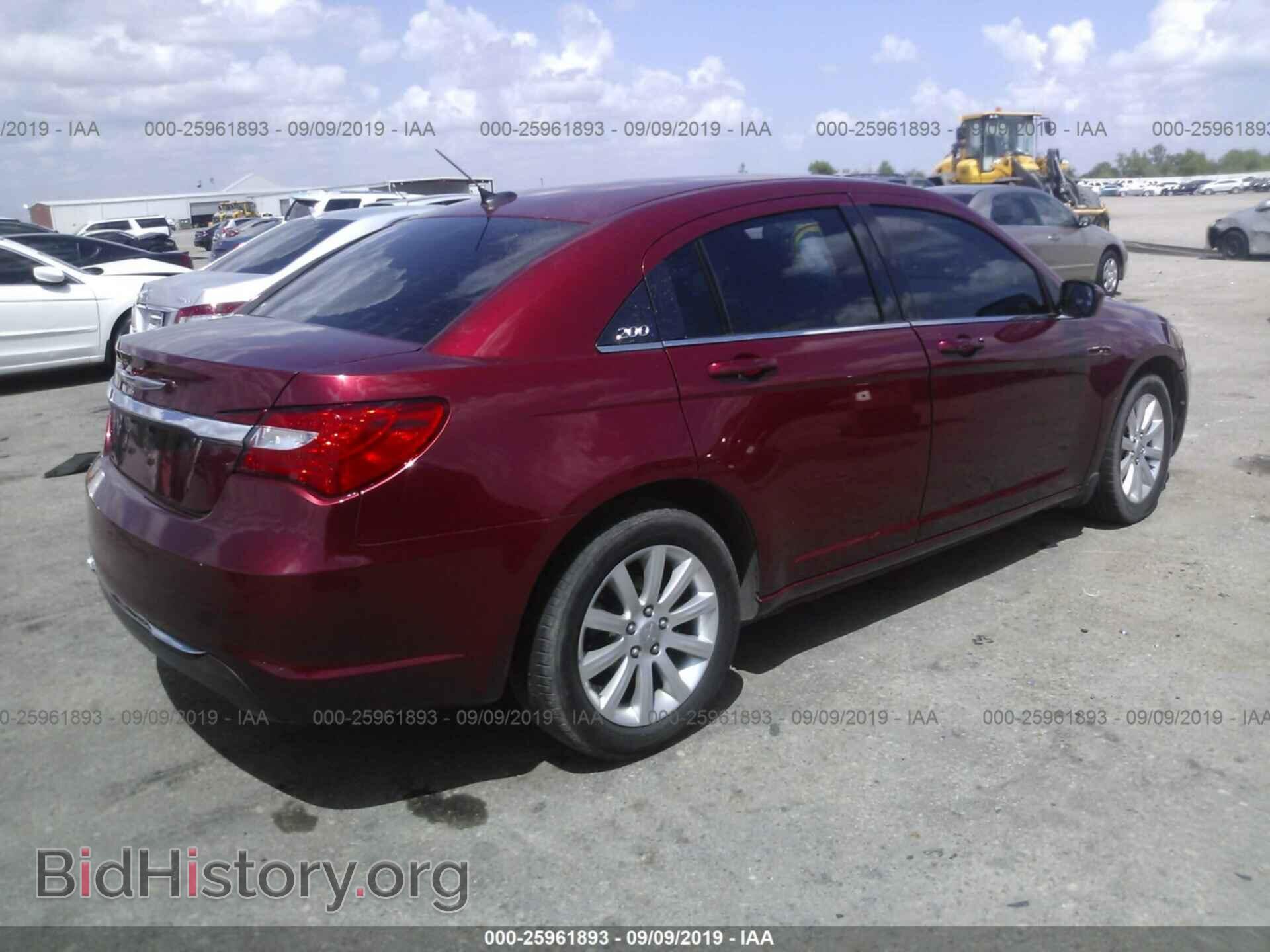 2012 CHRYSLER 200 - VIN: 1C3CCBBB6CN307358 - Фото 4