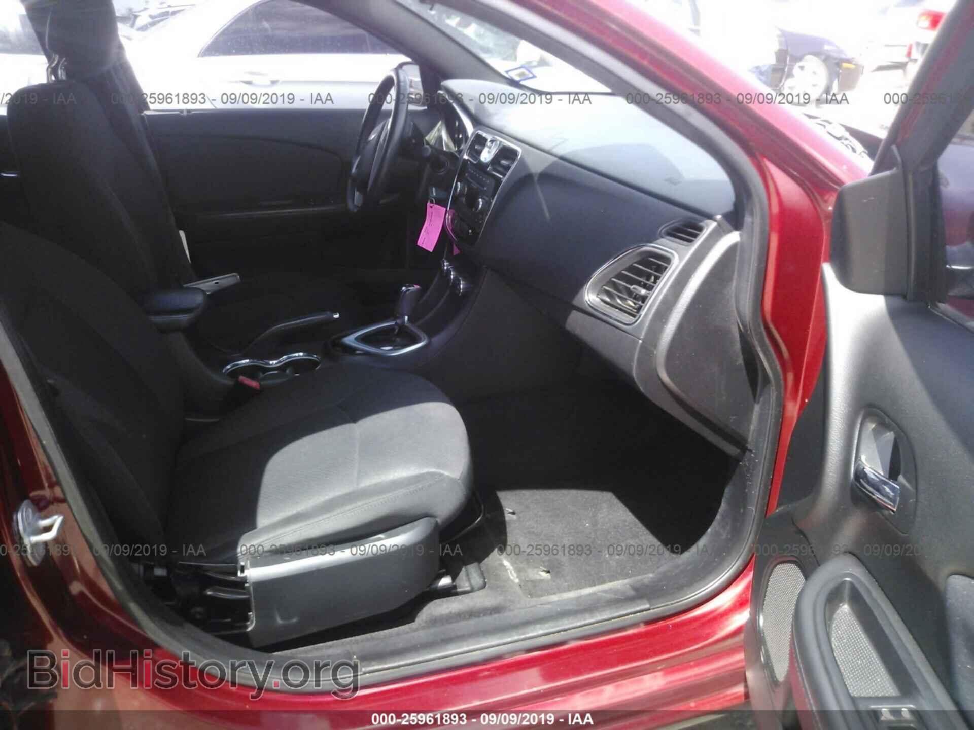 2012 CHRYSLER 200 - VIN: 1C3CCBBB6CN307358 - Фото 5