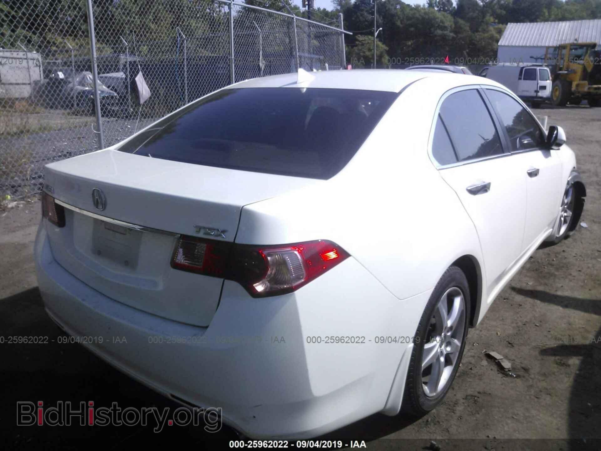 2011 ACURA TSX - VIN: JH4CU2F63BC018047 - Фото 4