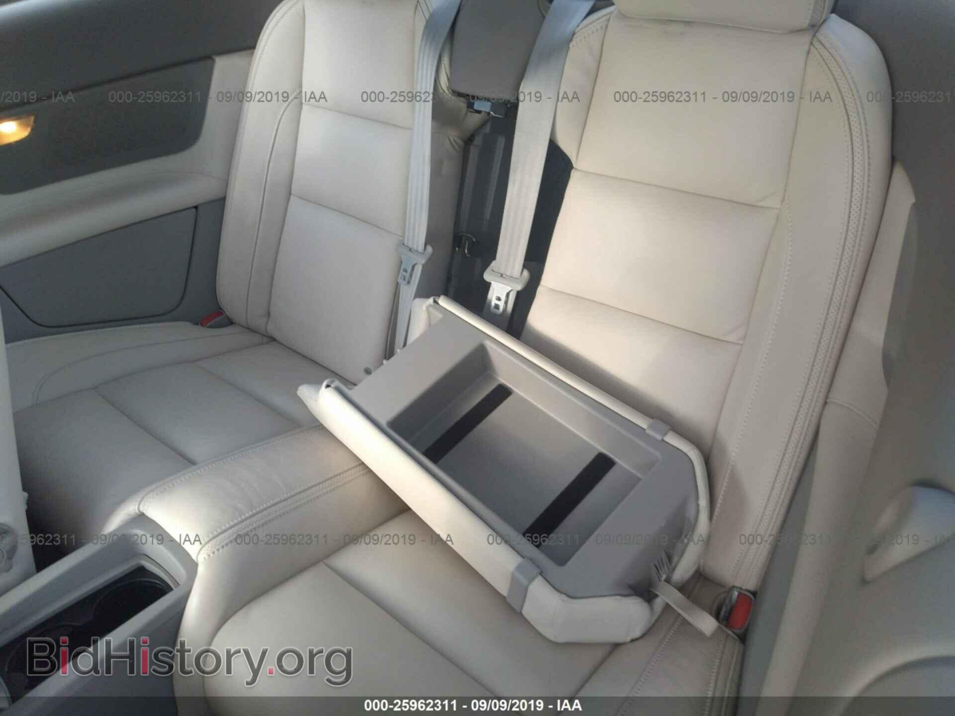 2011 VOLVO C70 - VIN: YV1672MC2BJ120556 - Фото 8