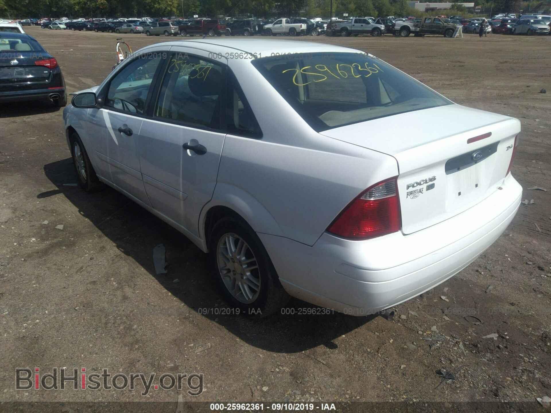 2005 FORD FOCUS - VIN: 1FAFP34N35W257418 - Фото 3