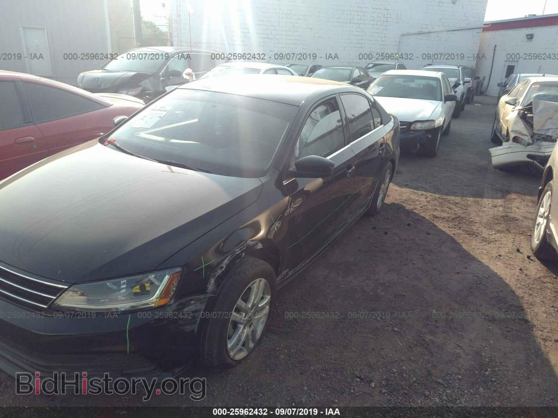 2017 VOLKSWAGEN JETTA - VIN: 3VW2B7AJ8HM251647 - Фото 2