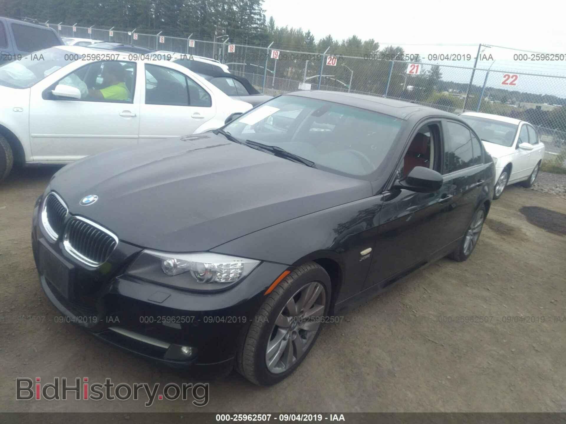 2011 BMW 335 - VIN: WBAPL5C53BA919866 - Фото 2