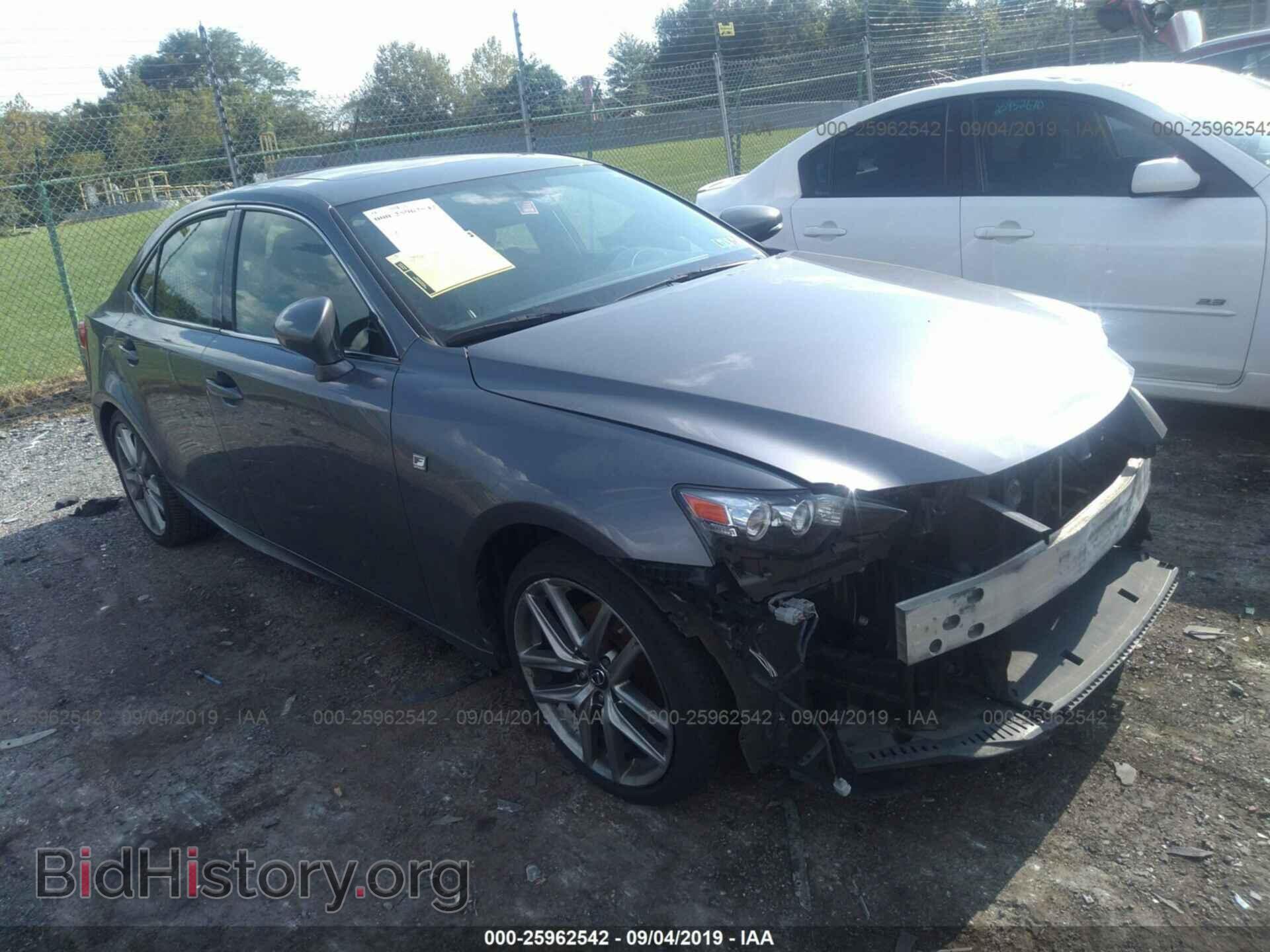 Фотография JTHCF1D20F5028680 - LEXUS IS 2015