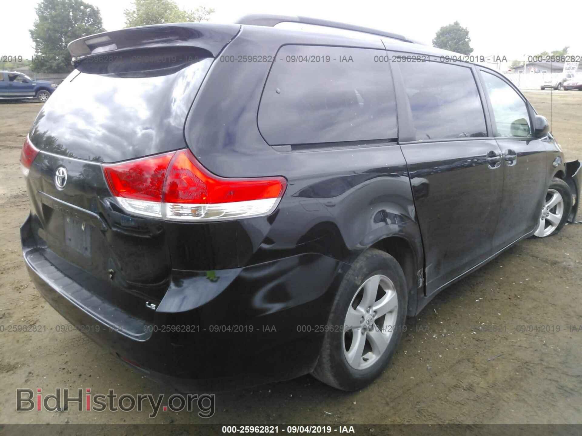 2012 TOYOTA SIENNA - VIN: 5TDKK3DC2CS251788 - Фото 4