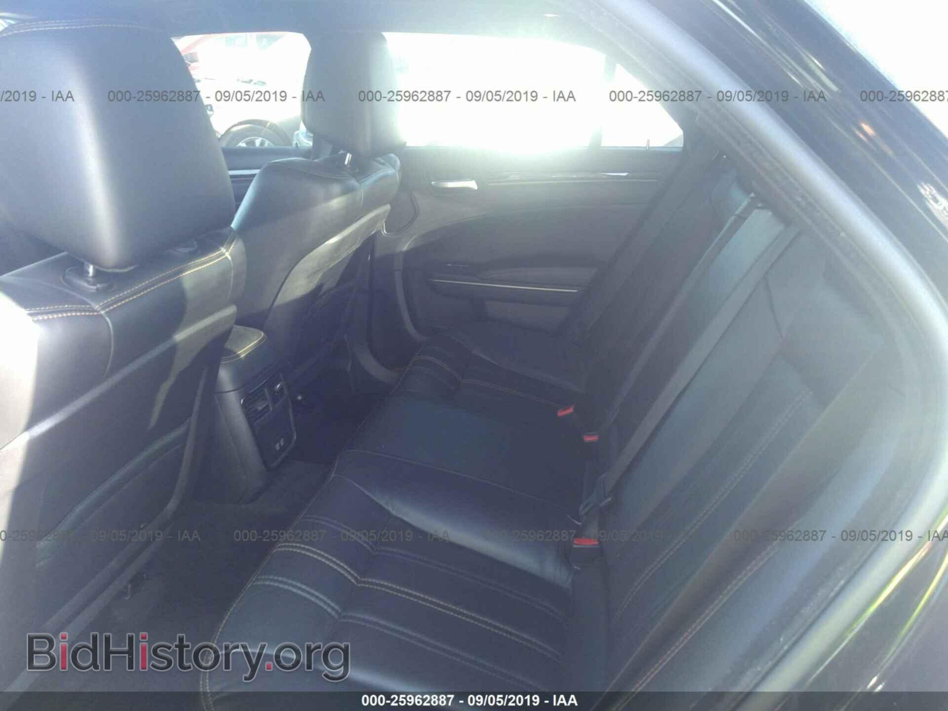 2016 CHRYSLER 300 - VIN: 2C3CCAGGXGH274538 - Фото 8
