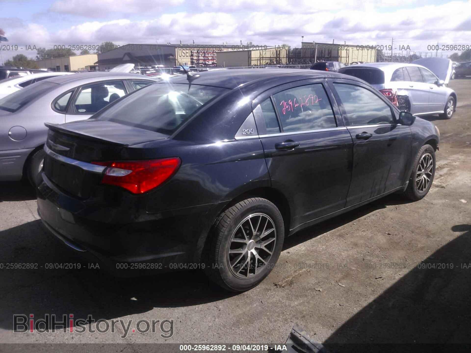 2013 CHRYSLER 200 - VIN: 1C3CCBBB1DN764595 - Фото 4