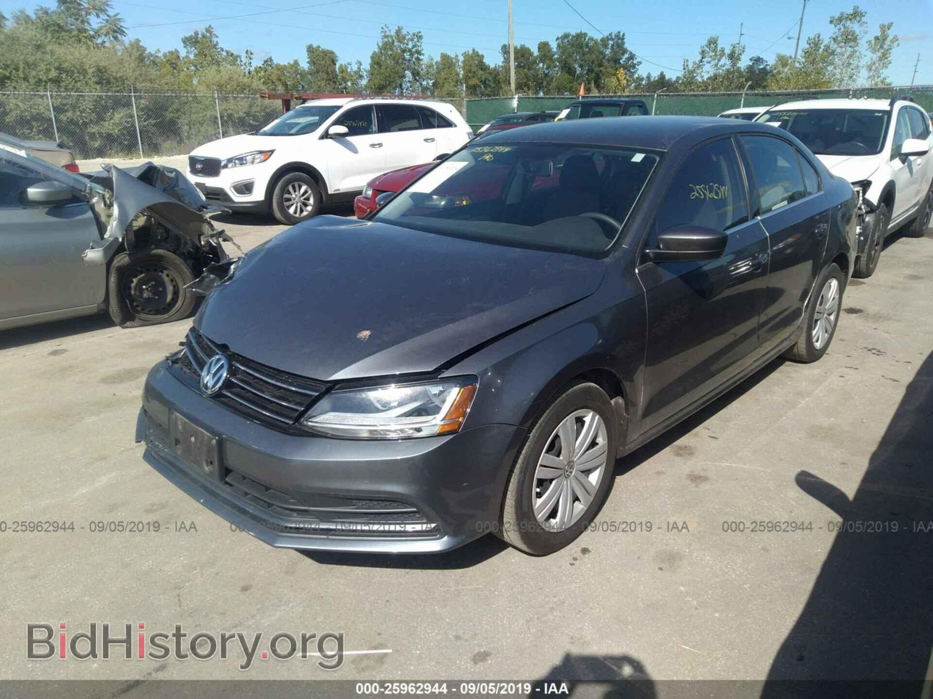 2017 VOLKSWAGEN JETTA - VIN: 3VW2B7AJ5HM297694 - Фото 2