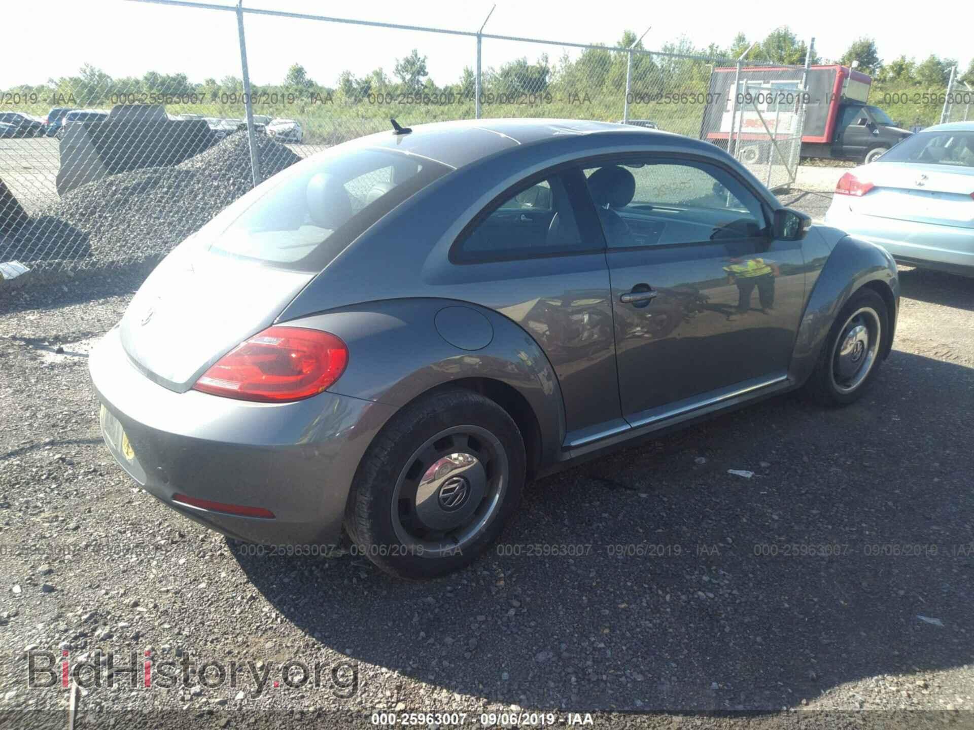 2012 VOLKSWAGEN BEETLE - VIN: 3VWJP7AT4CM612430 - Фото 4