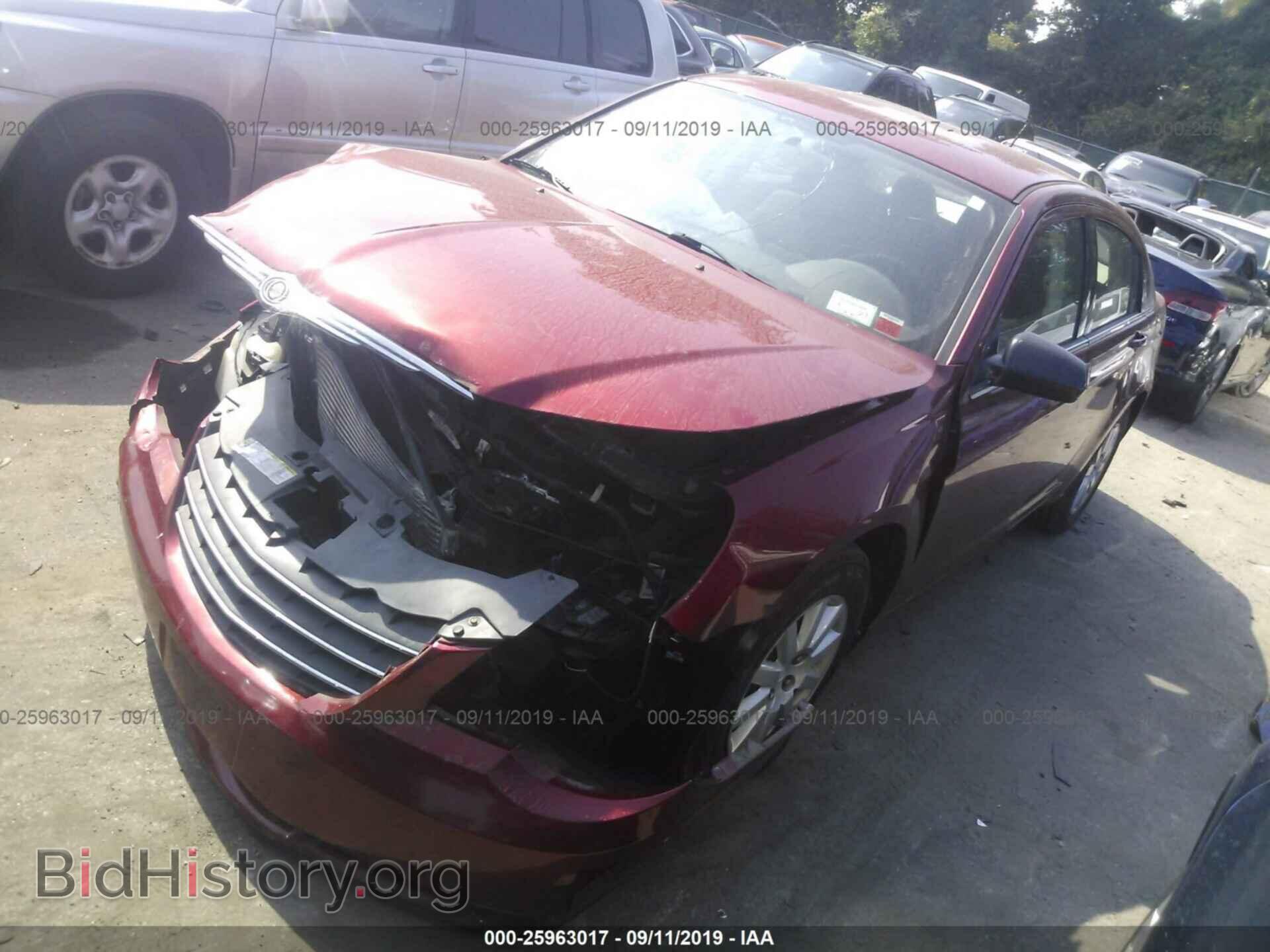 2010 CHRYSLER SEBRING - VIN: 1C3CC4FB3AN218270 - Фото 2