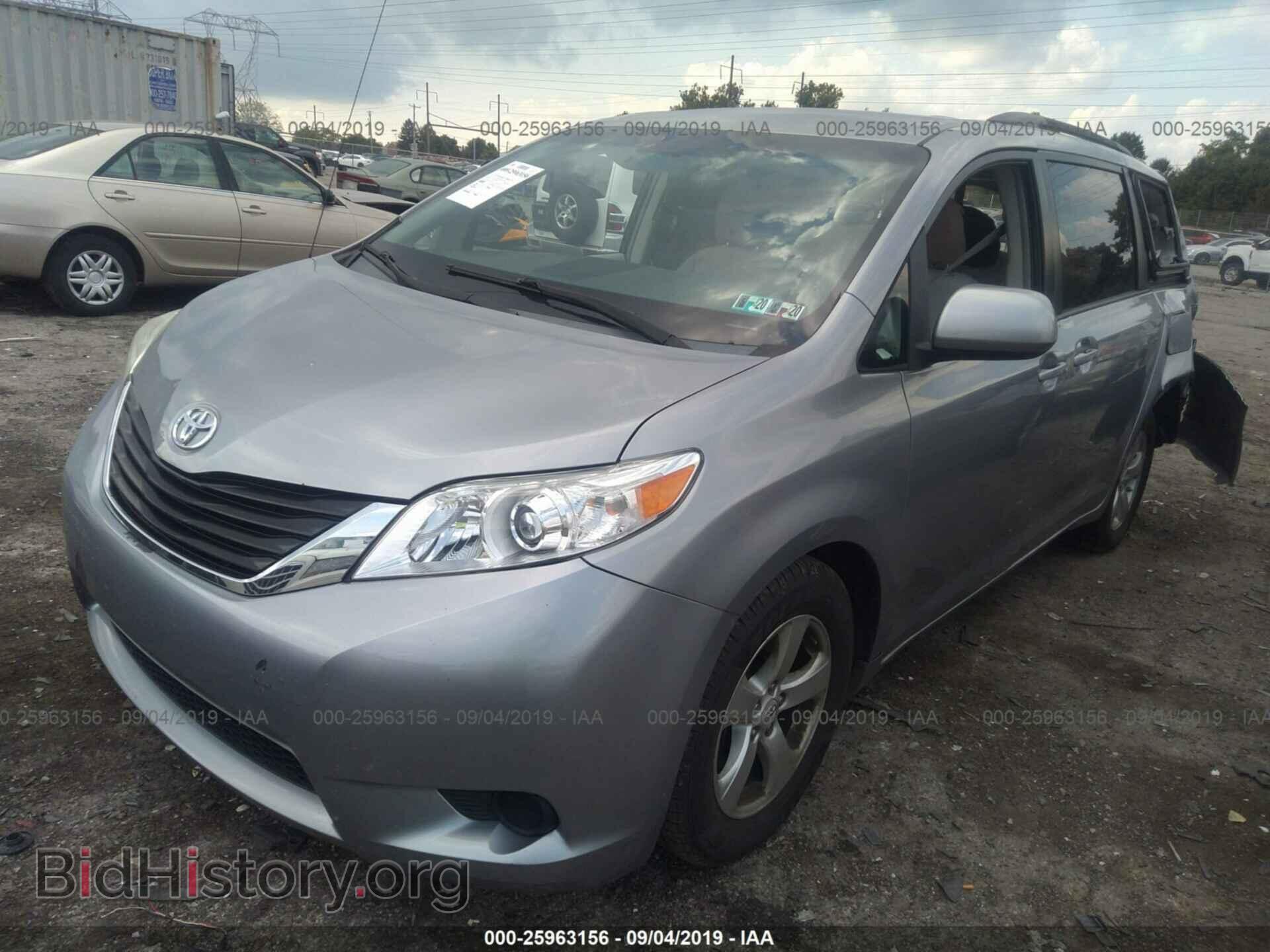 2012 TOYOTA SIENNA - VIN: 5TDKK3DC4CS238959 - Фото 2