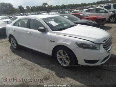 2018 Ford TAURUS SE, белый — VIN 1FAHP2D82JG129558, IAAI