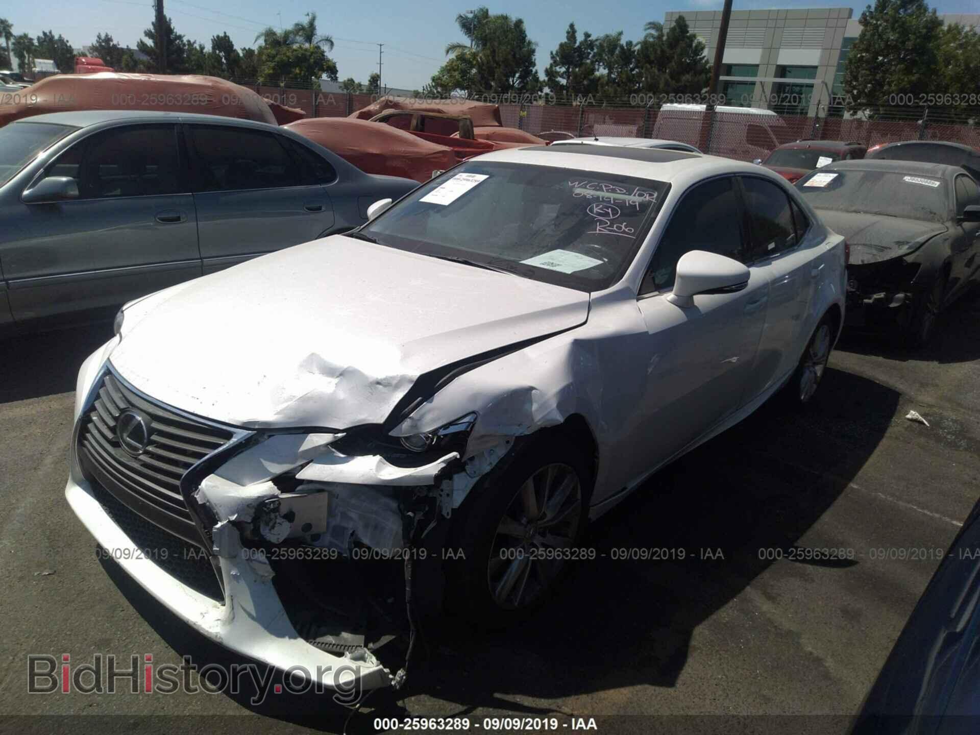 2016 LEXUS IS - VIN: JTHBA1D24G5024322 - Фото 2