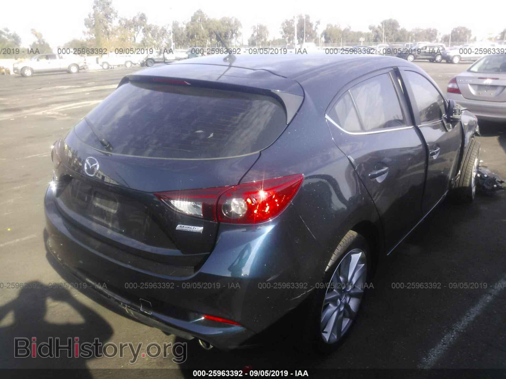 2017 MAZDA 3 - VIN: 3MZBN1L30HM150847 - Фото 4