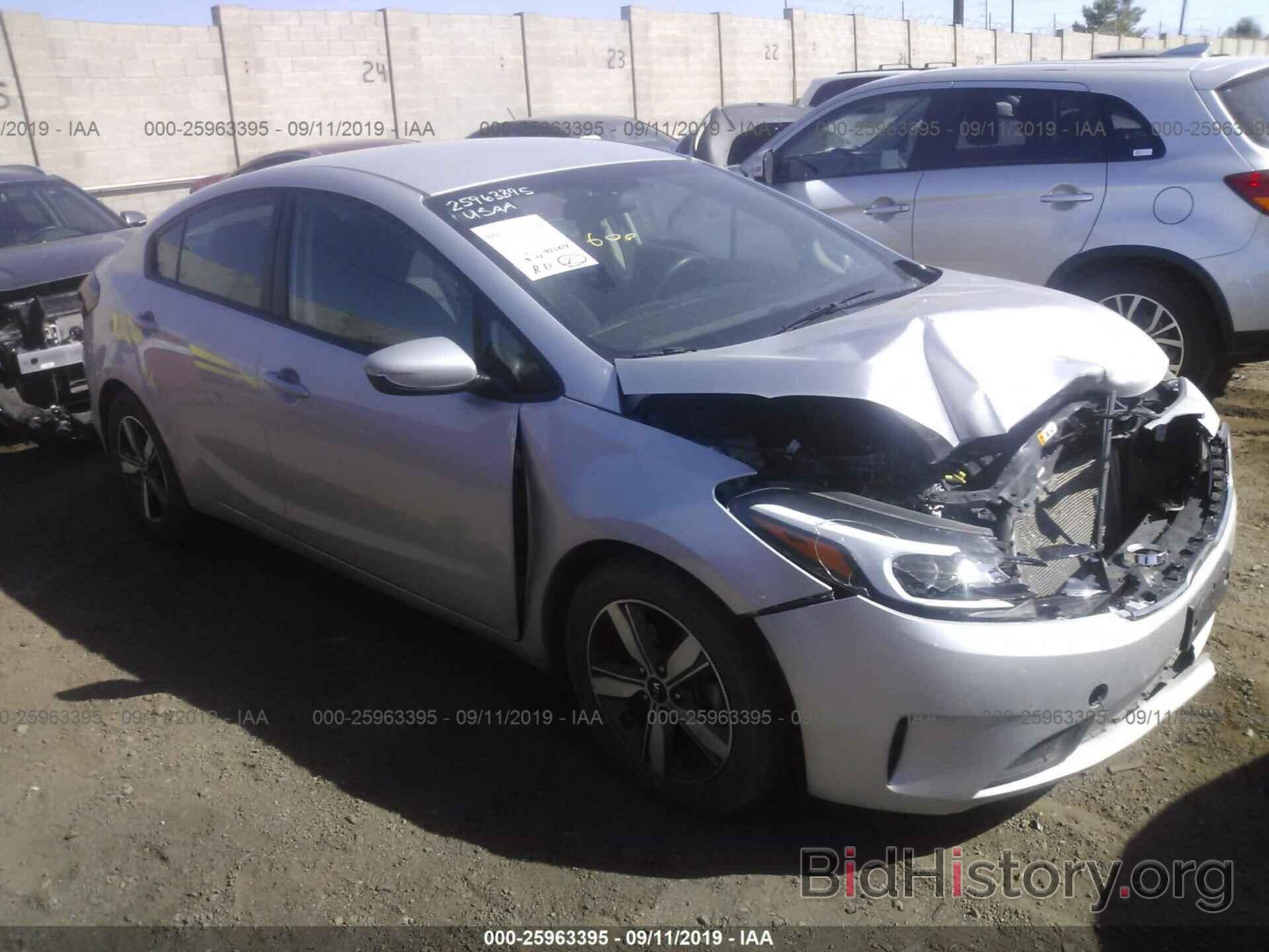 Photo 3KPFL4A75JE168956 - KIA FORTE 2018