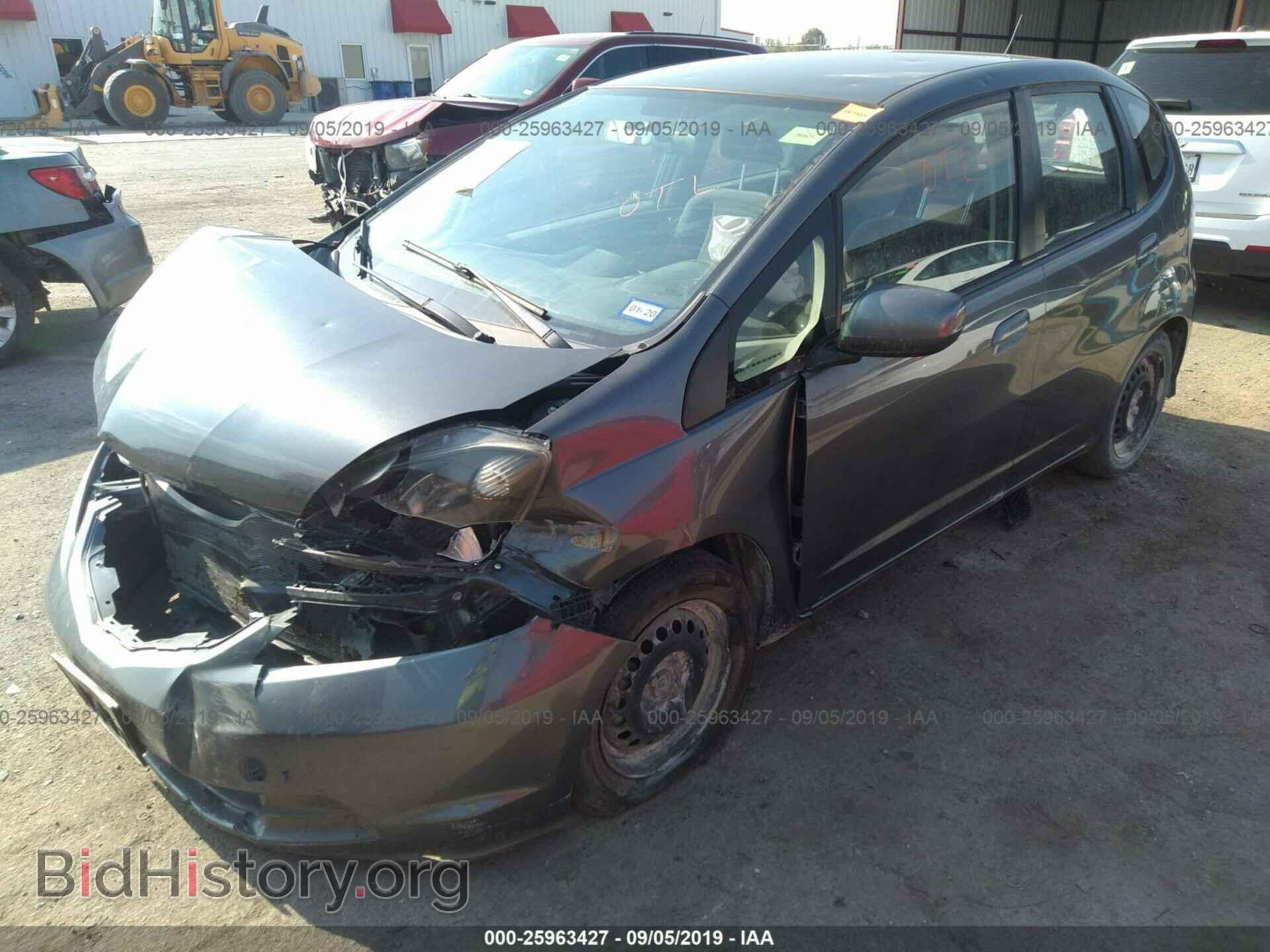 2013 HONDA FIT - VIN: JHMGE8H33DC078952 - Фото 2