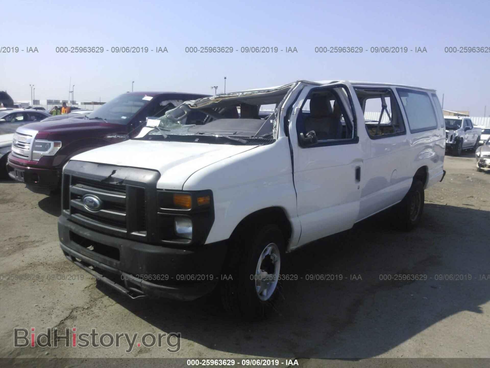 2011 FORD ECONOLINE - VIN: 1FBSS3BL5BDB30786 - Фото 2