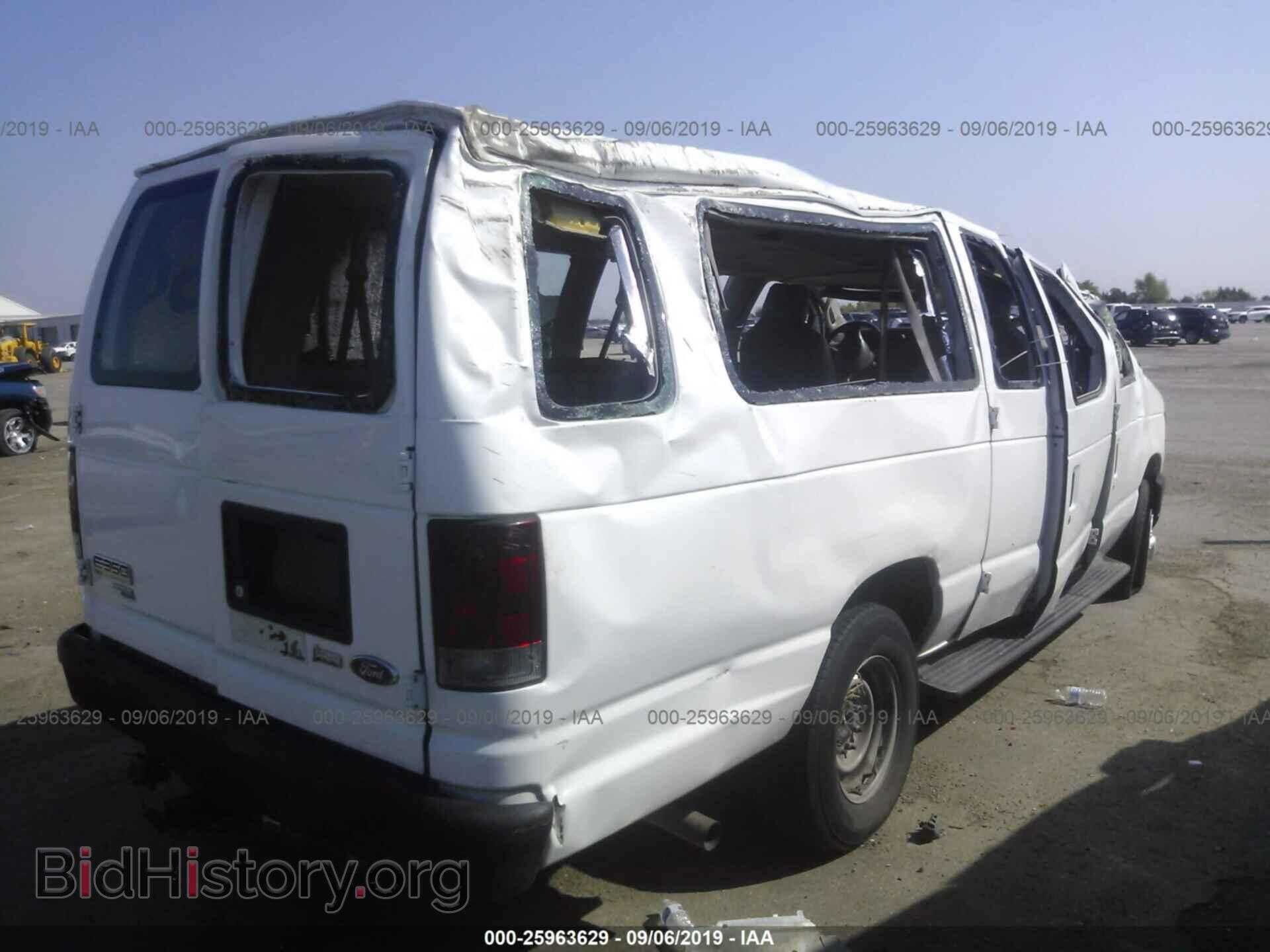 2011 FORD ECONOLINE - VIN: 1FBSS3BL5BDB30786 - Фото 4