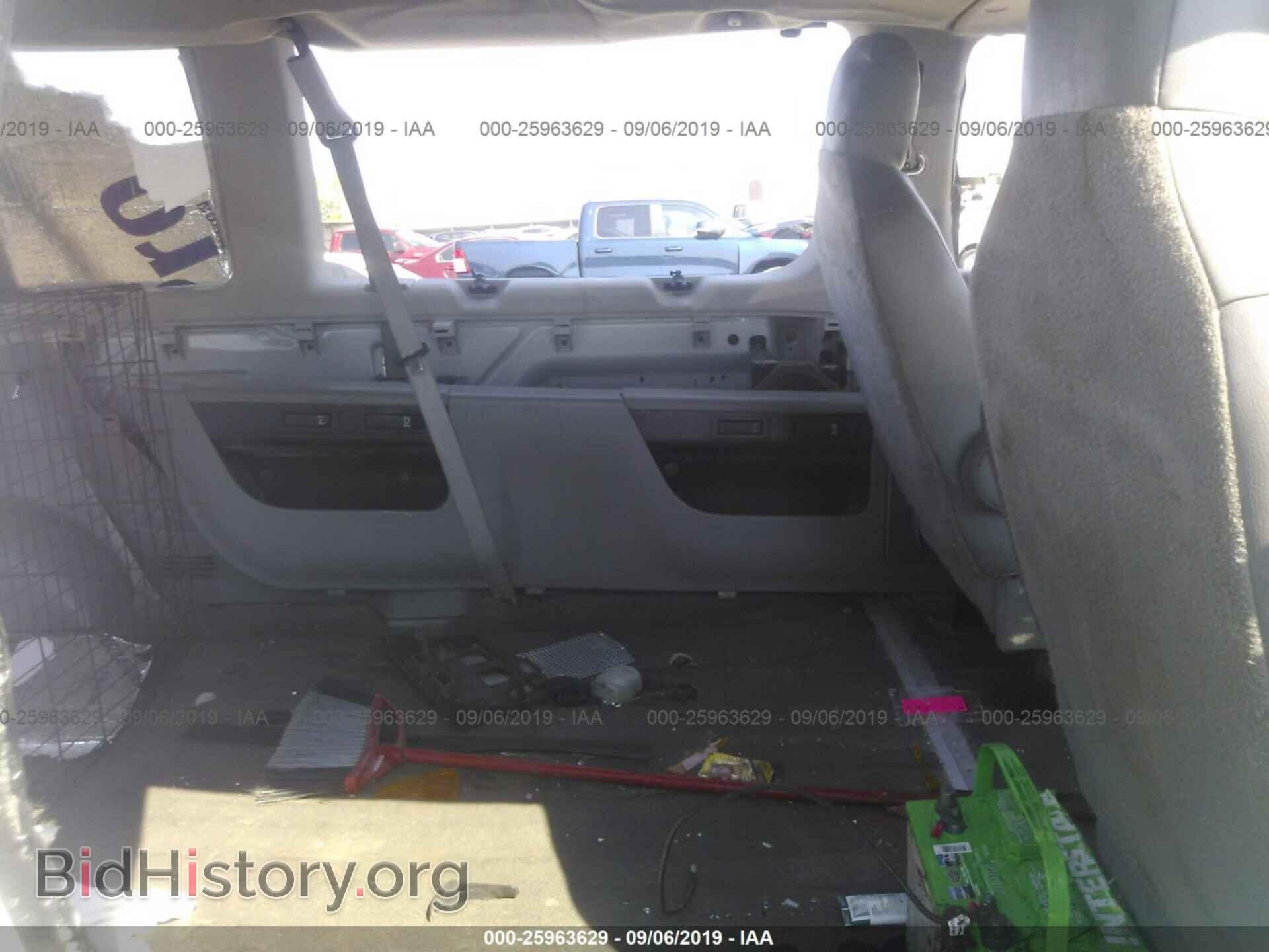 2011 FORD ECONOLINE - VIN: 1FBSS3BL5BDB30786 - Фото 8