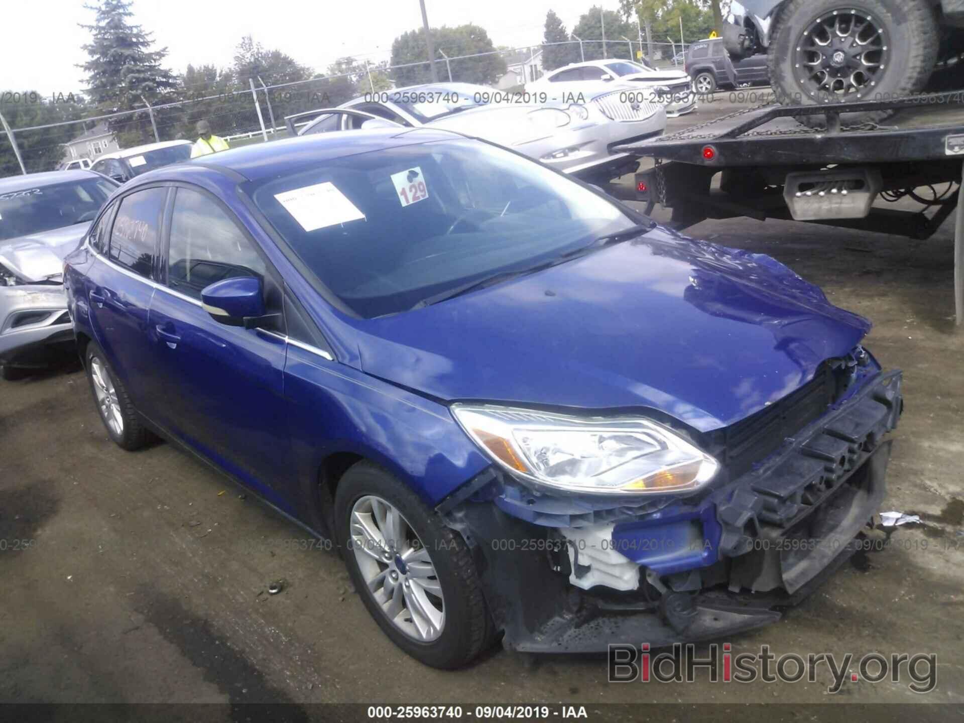 Photo 1FAHP3H28CL266753 - FORD FOCUS 2012