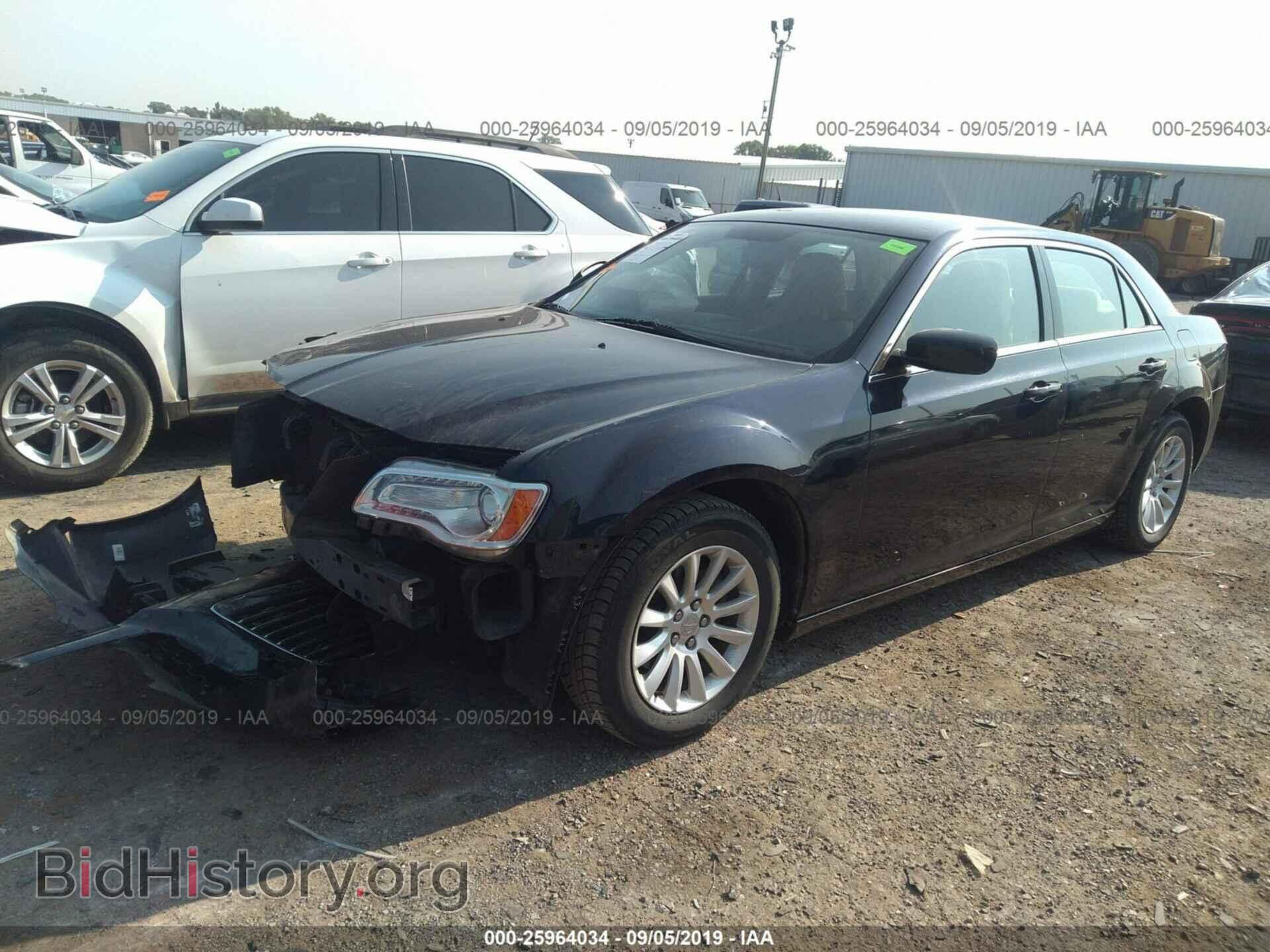 2012 CHRYSLER 300 - VIN: 2C3CCAAG3CH165728 - Photo 2
