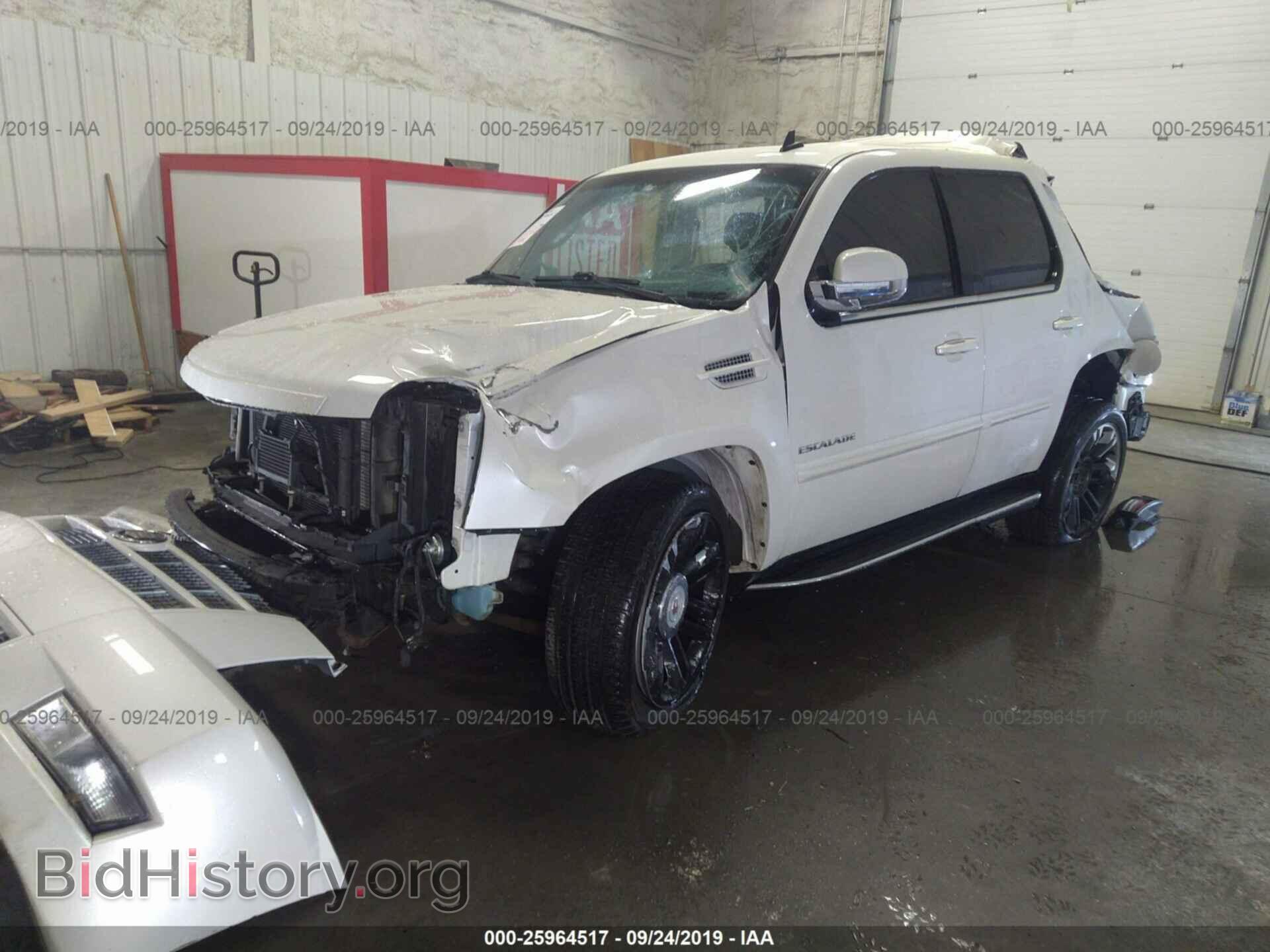 2014 CADILLAC ESCALADE - VIN: 1GYS4BEF5ER190199 - Фото 2