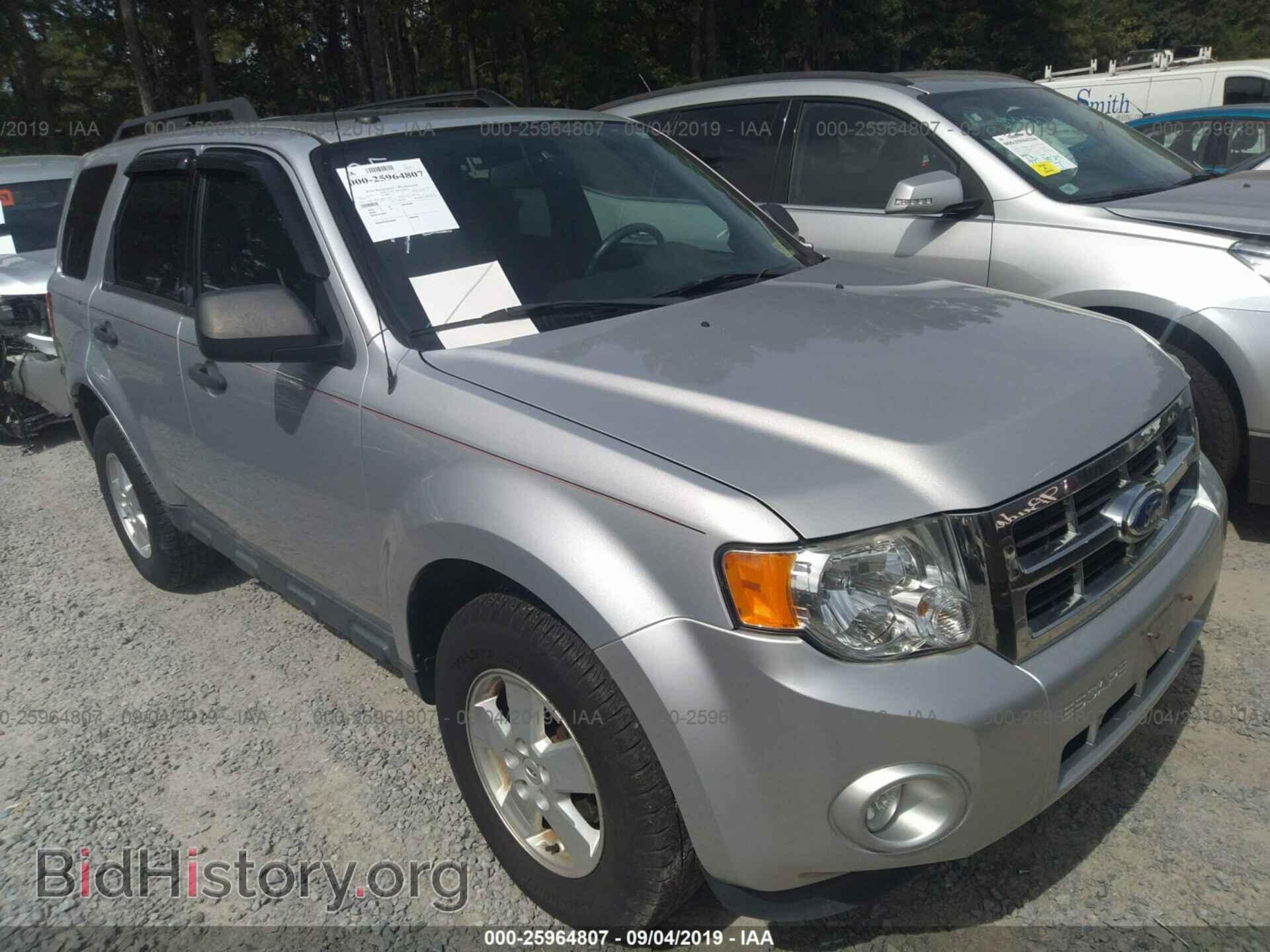 Photo 1FMCU0DG1BKC15902 - FORD ESCAPE 2011