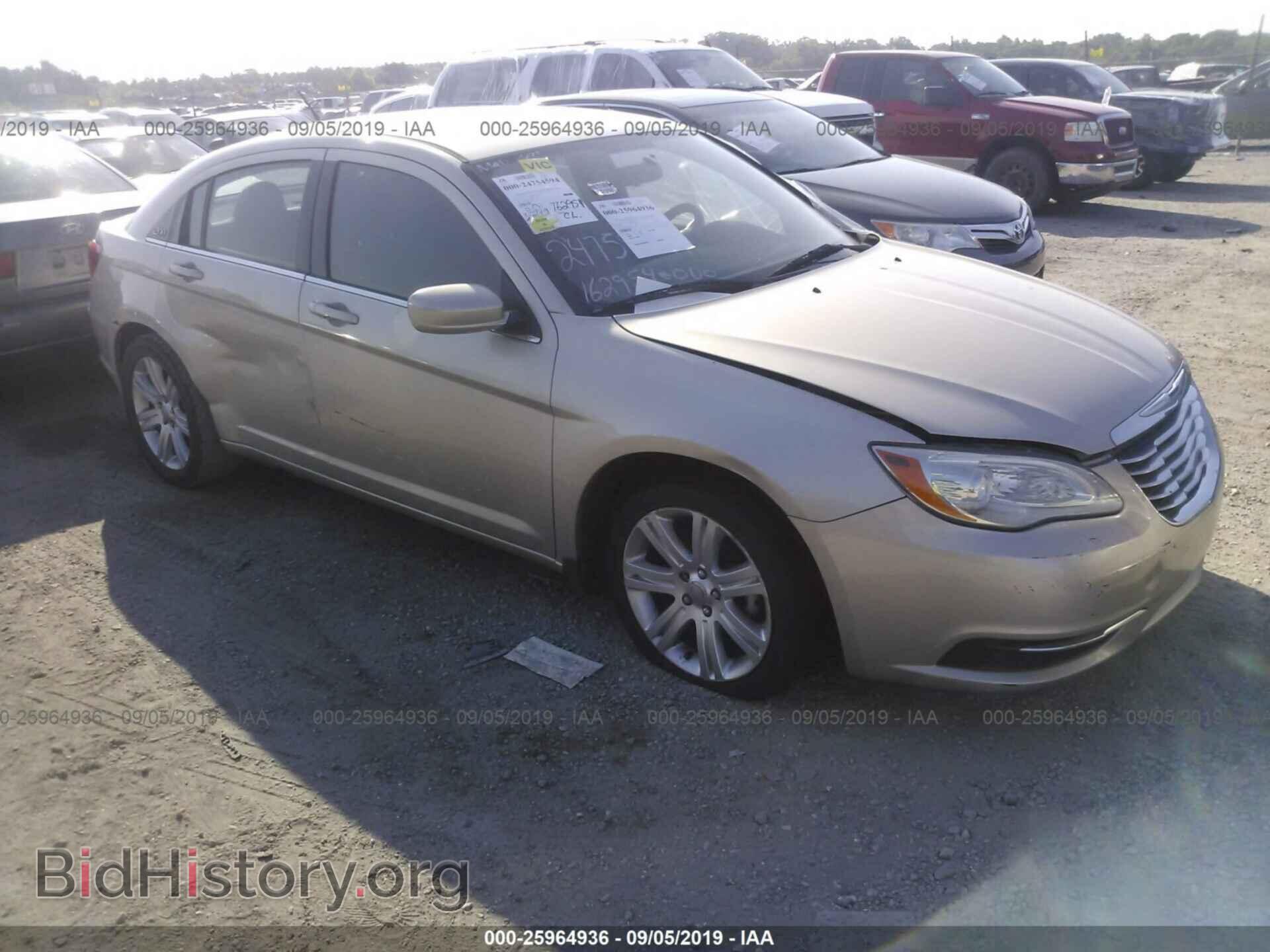 Photo 1C3CCBBB4DN743465 - CHRYSLER 200 2013