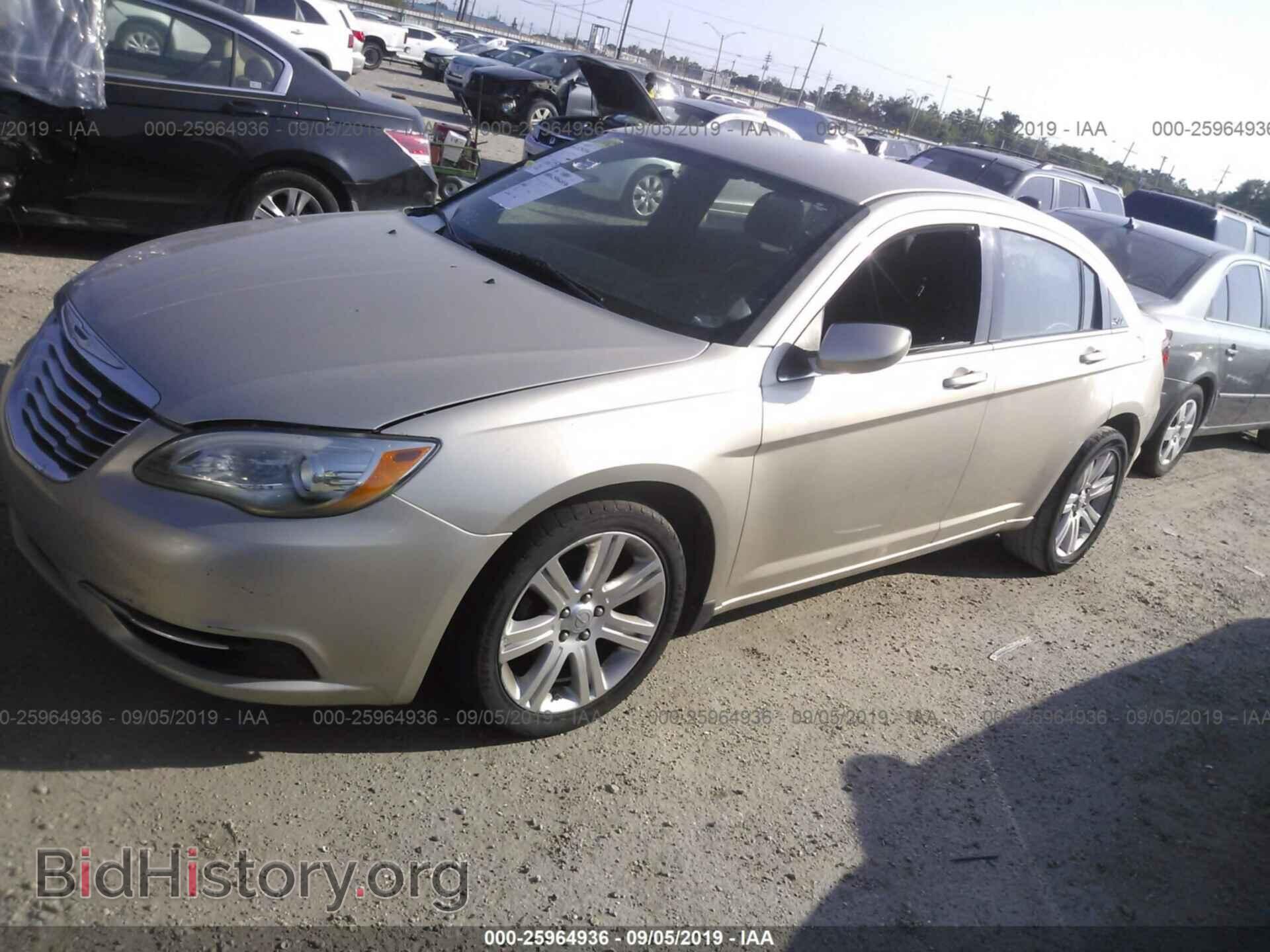 2013 CHRYSLER 200 - VIN: 1C3CCBBB4DN743465 - Photo 2